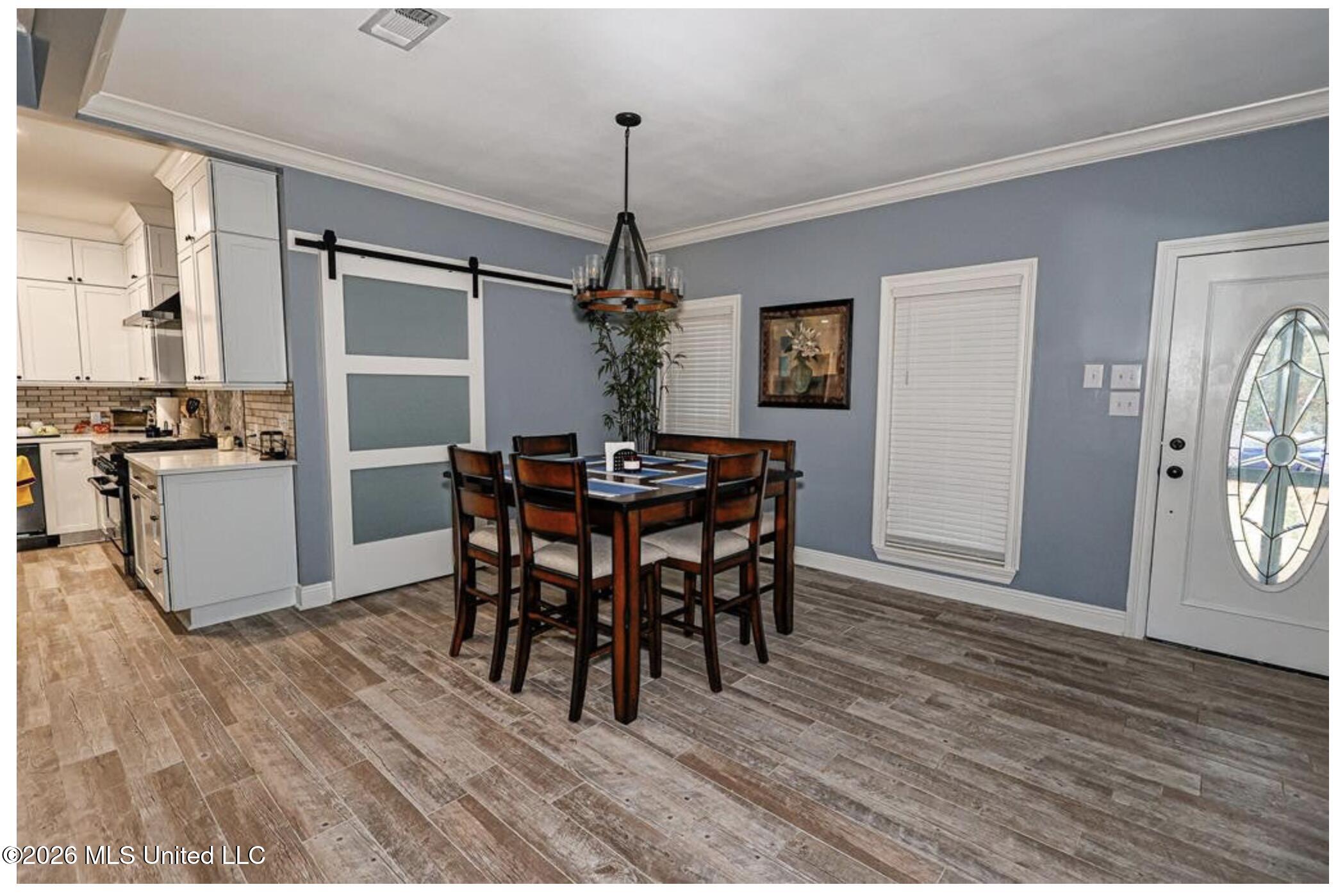3004 Delaware Avenue Property Photo 5