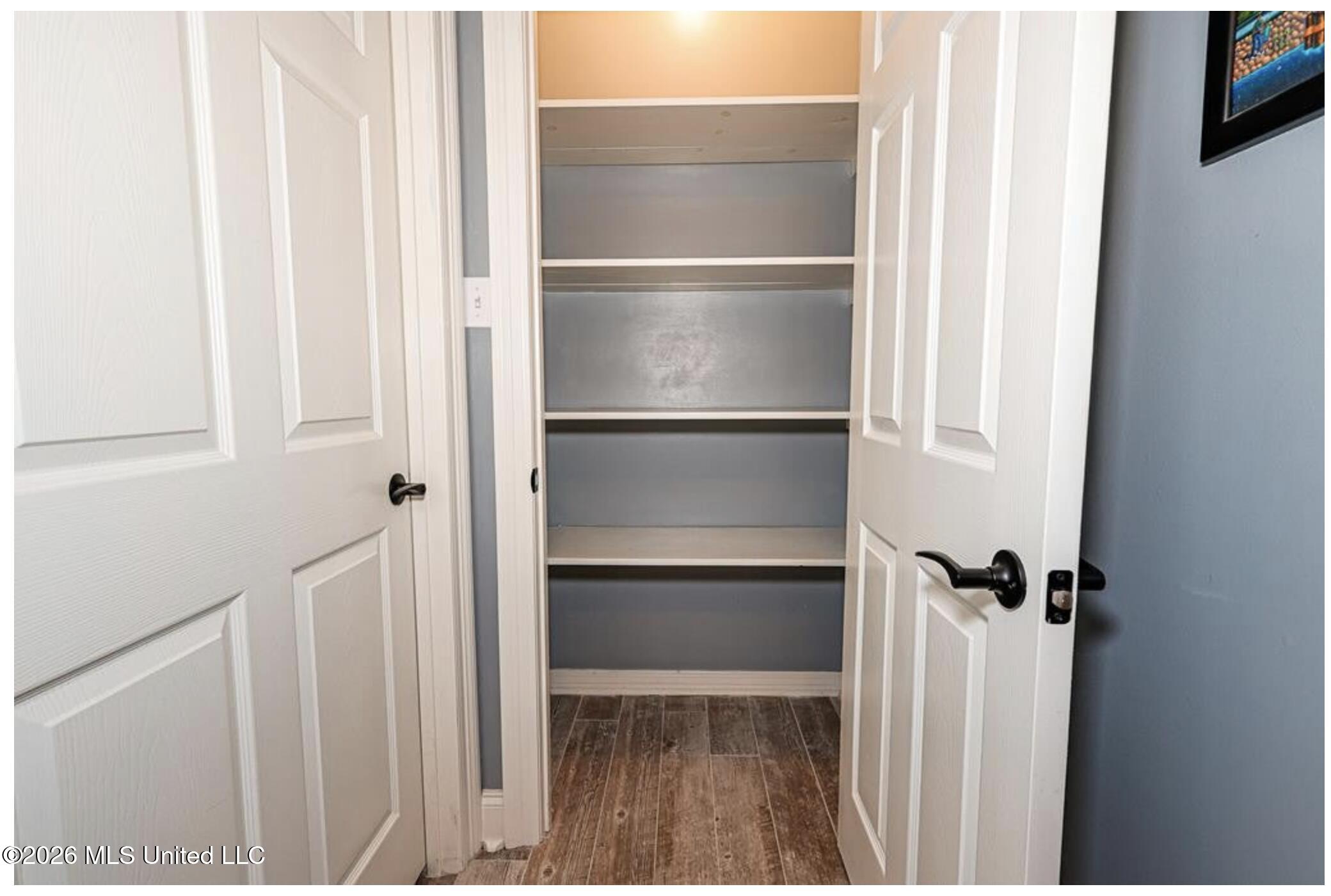 3004 Delaware Avenue Property Photo 10