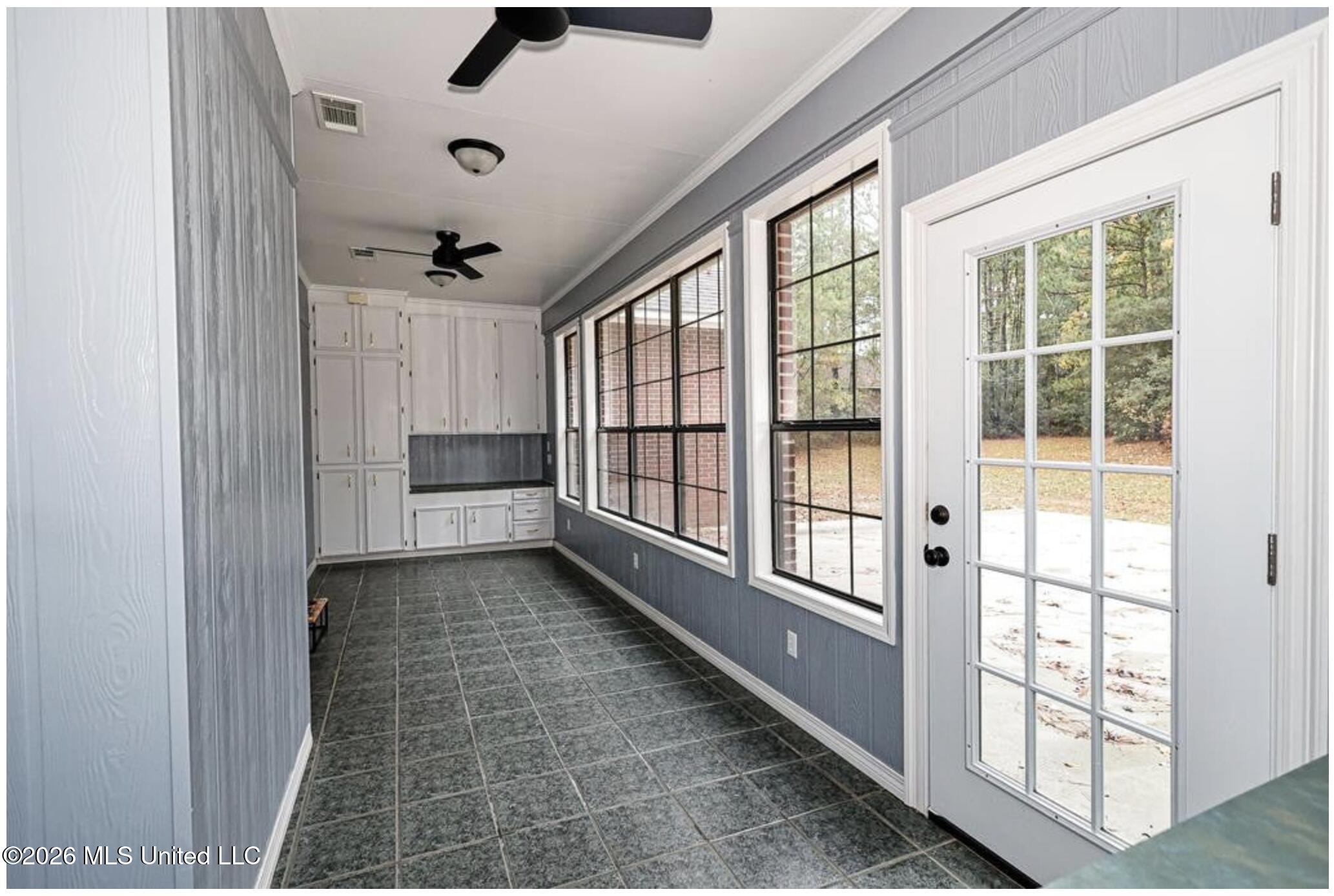 3004 Delaware Avenue Property Photo 23