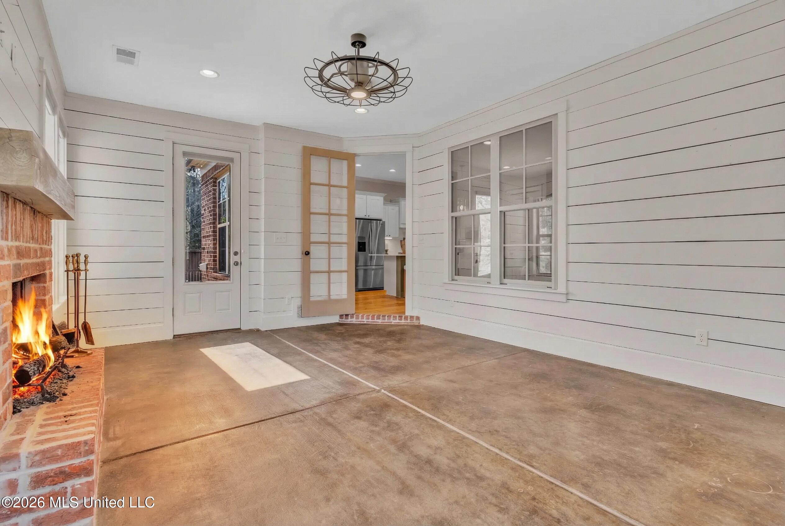 4342 E Robinson Loop Property Photo 16