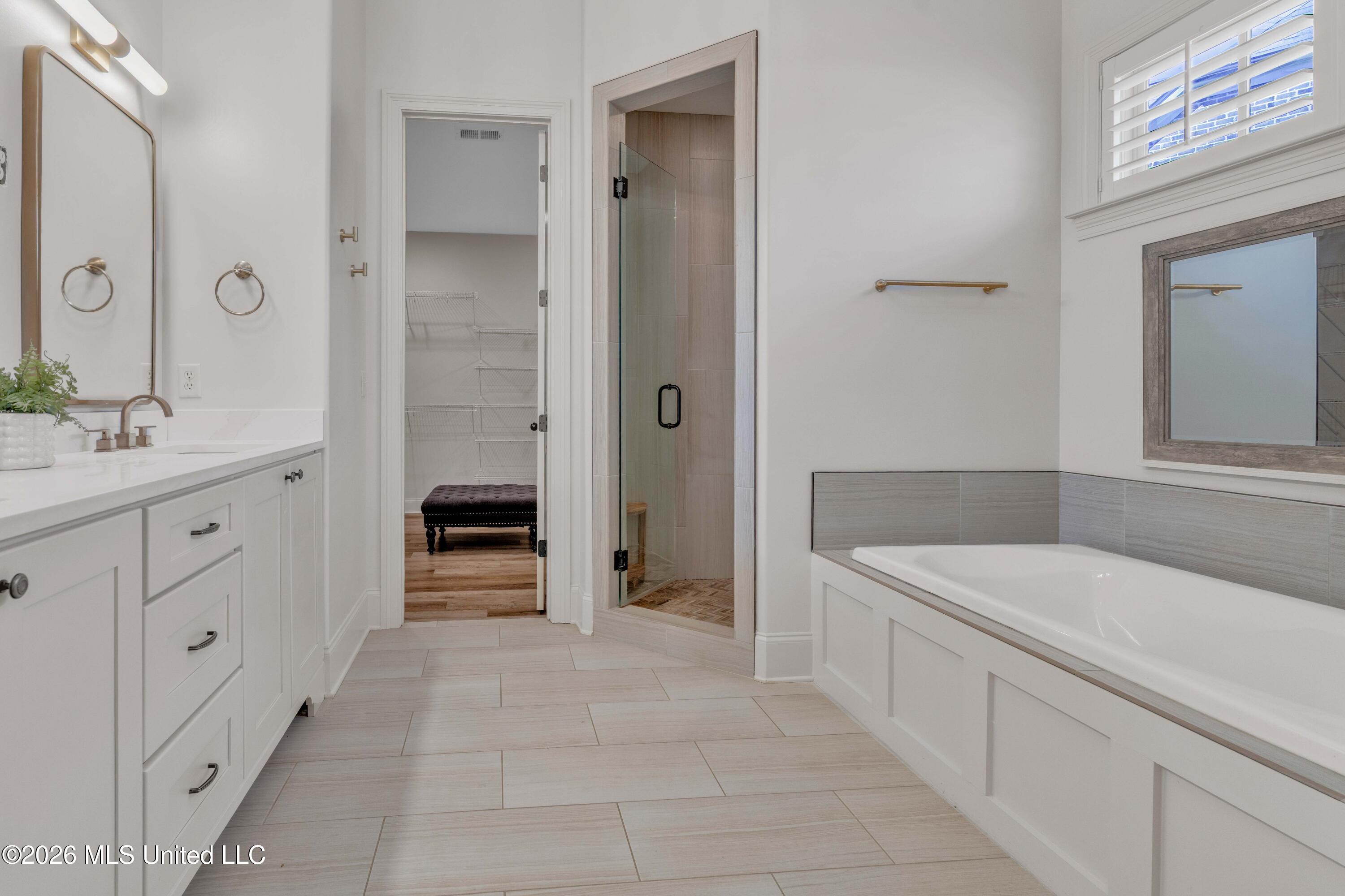 4342 E Robinson Loop Property Photo 21