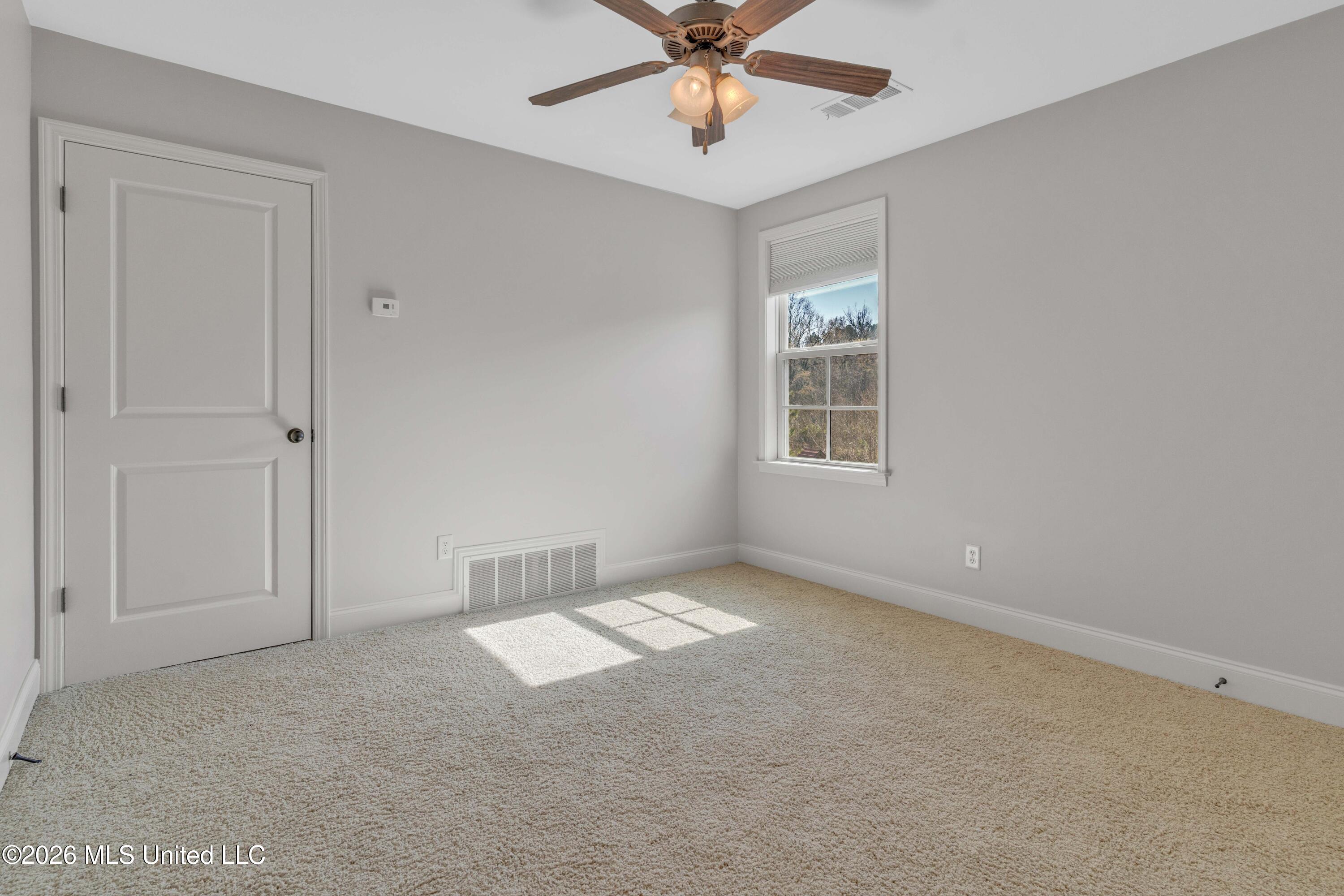 4342 E Robinson Loop Property Photo 32