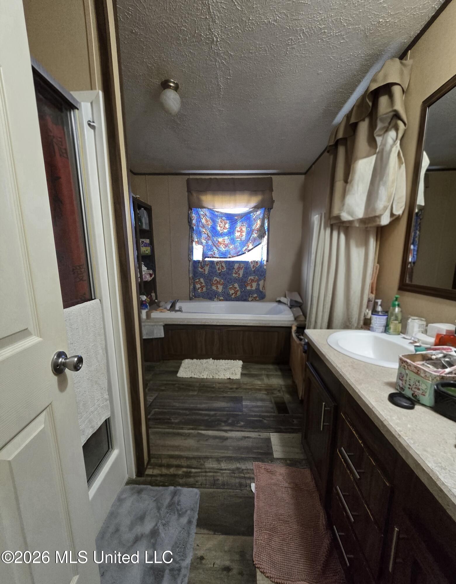 1012 Little Spring Drive Property Photo 5