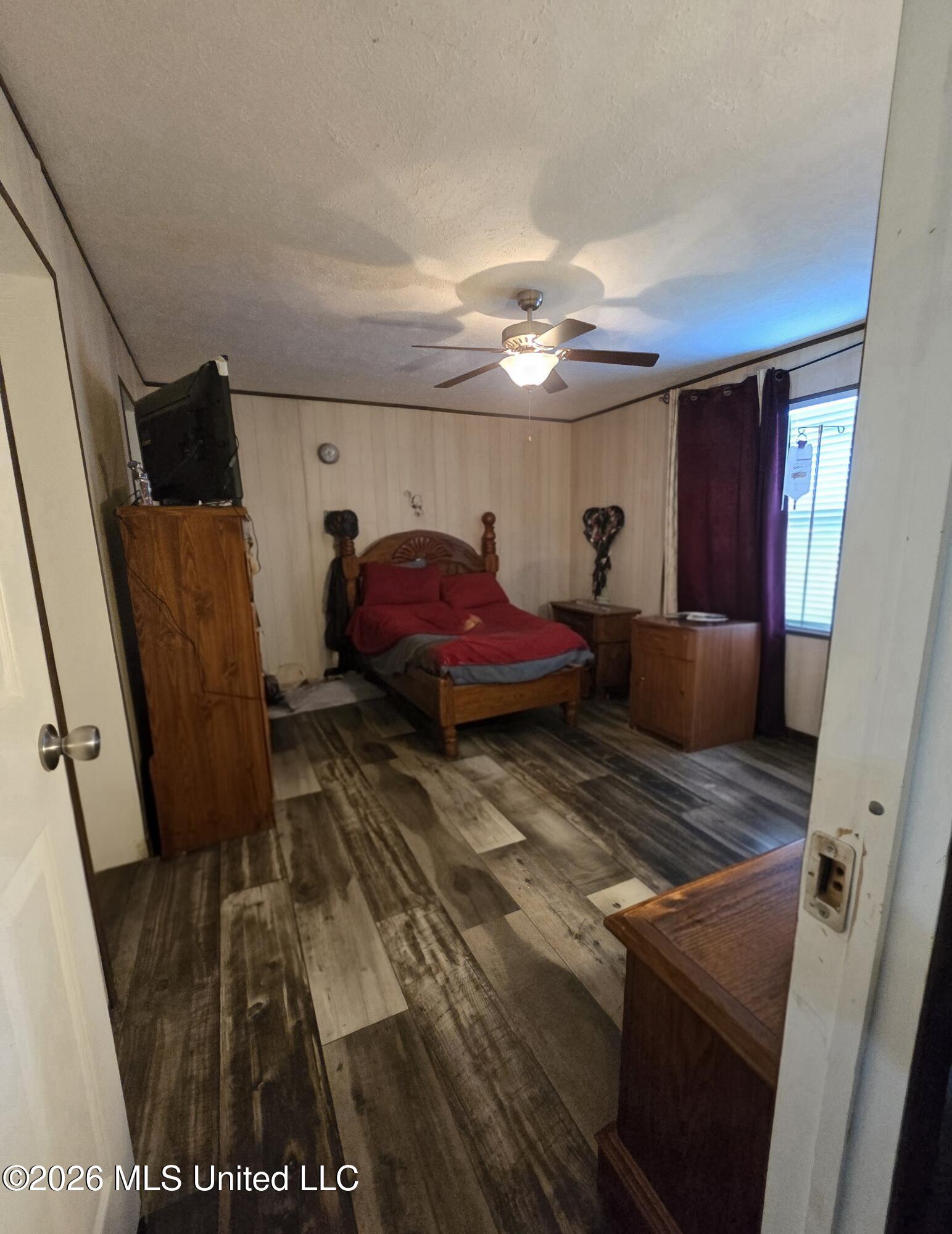 1012 Little Spring Drive Property Photo 6