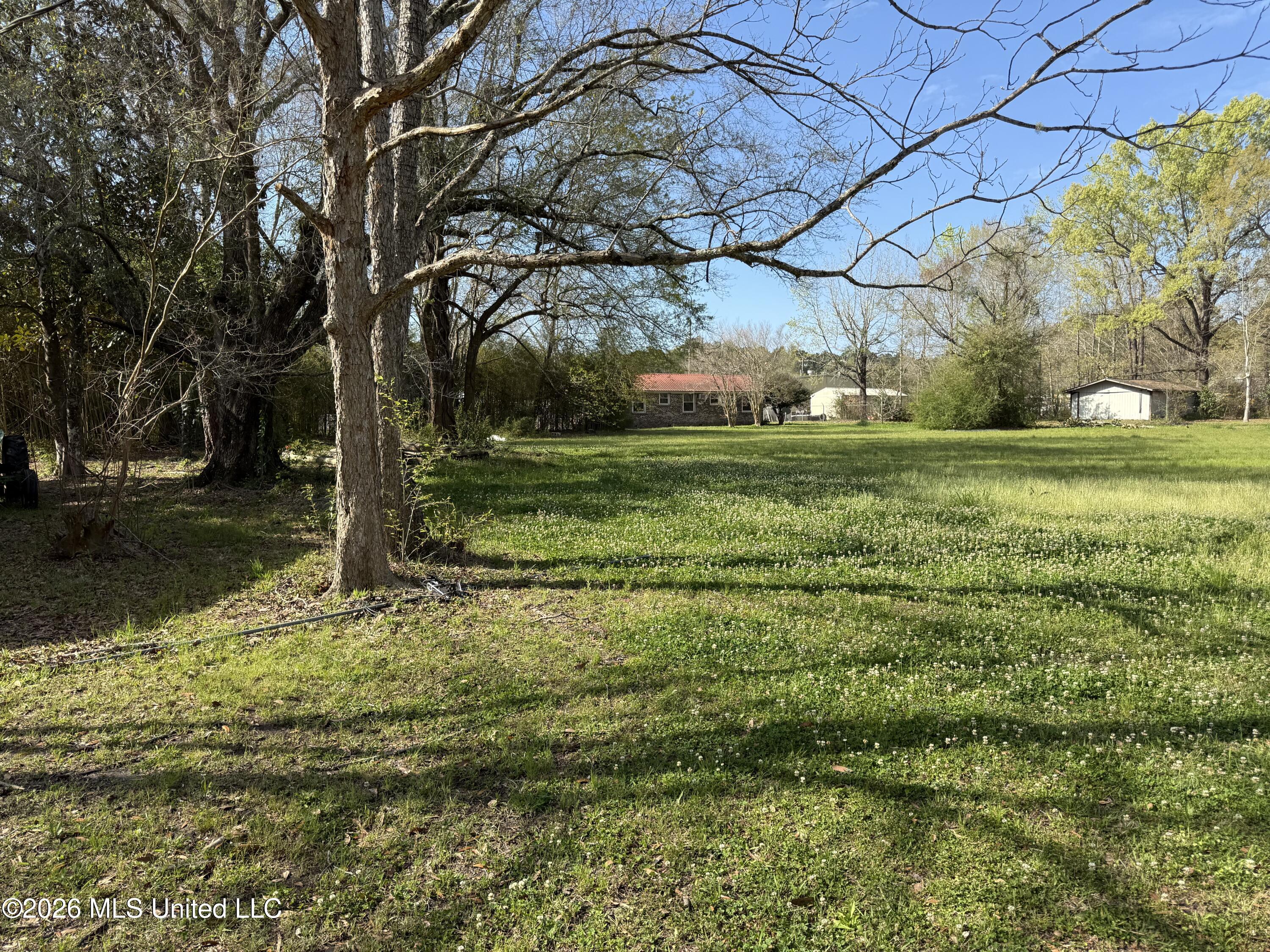 907 Grand Avenue Property Photo 44