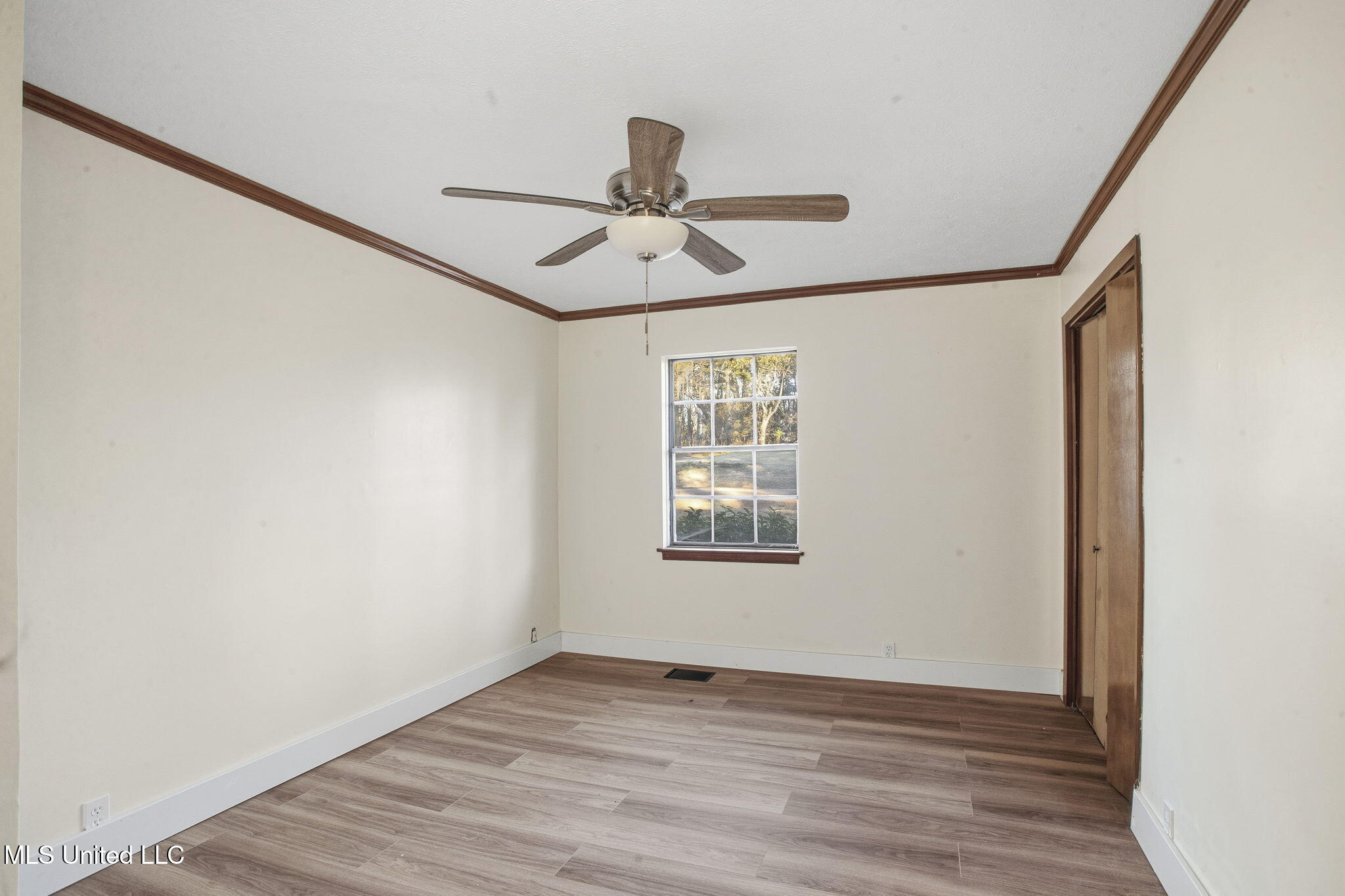 329 Arapaho Lane Property Photo 27
