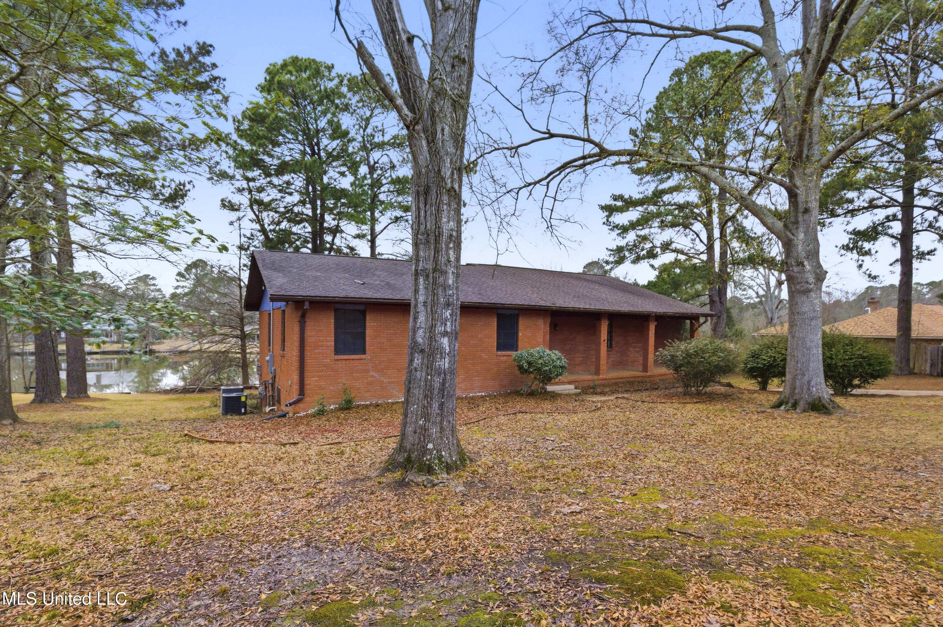 329 Arapaho Lane Property Photo 46