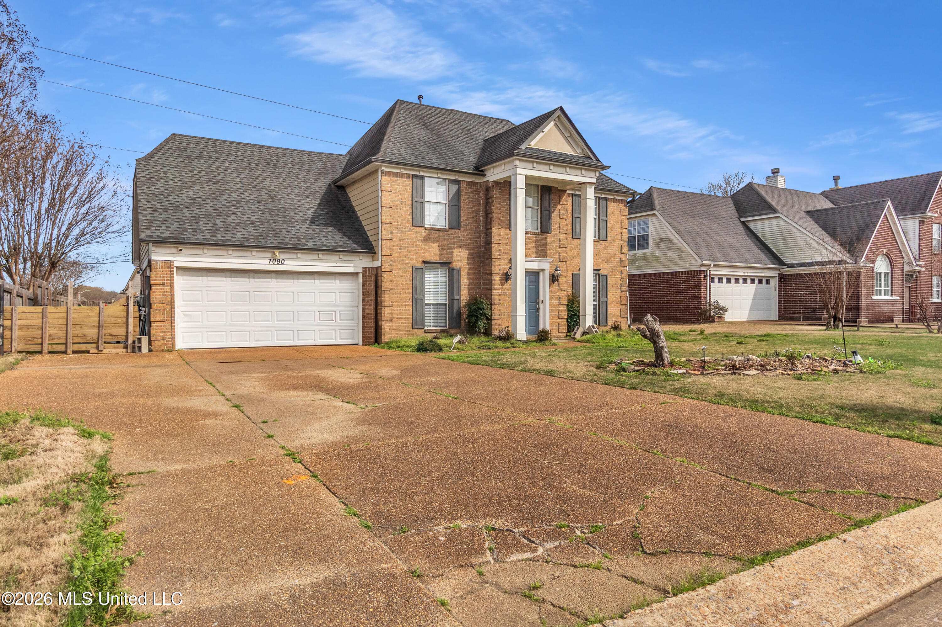 7090 Fox Creek Drive Property Photo 2