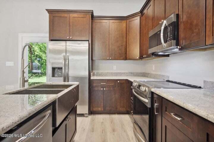 19706 Wallace Way Property Photo 5