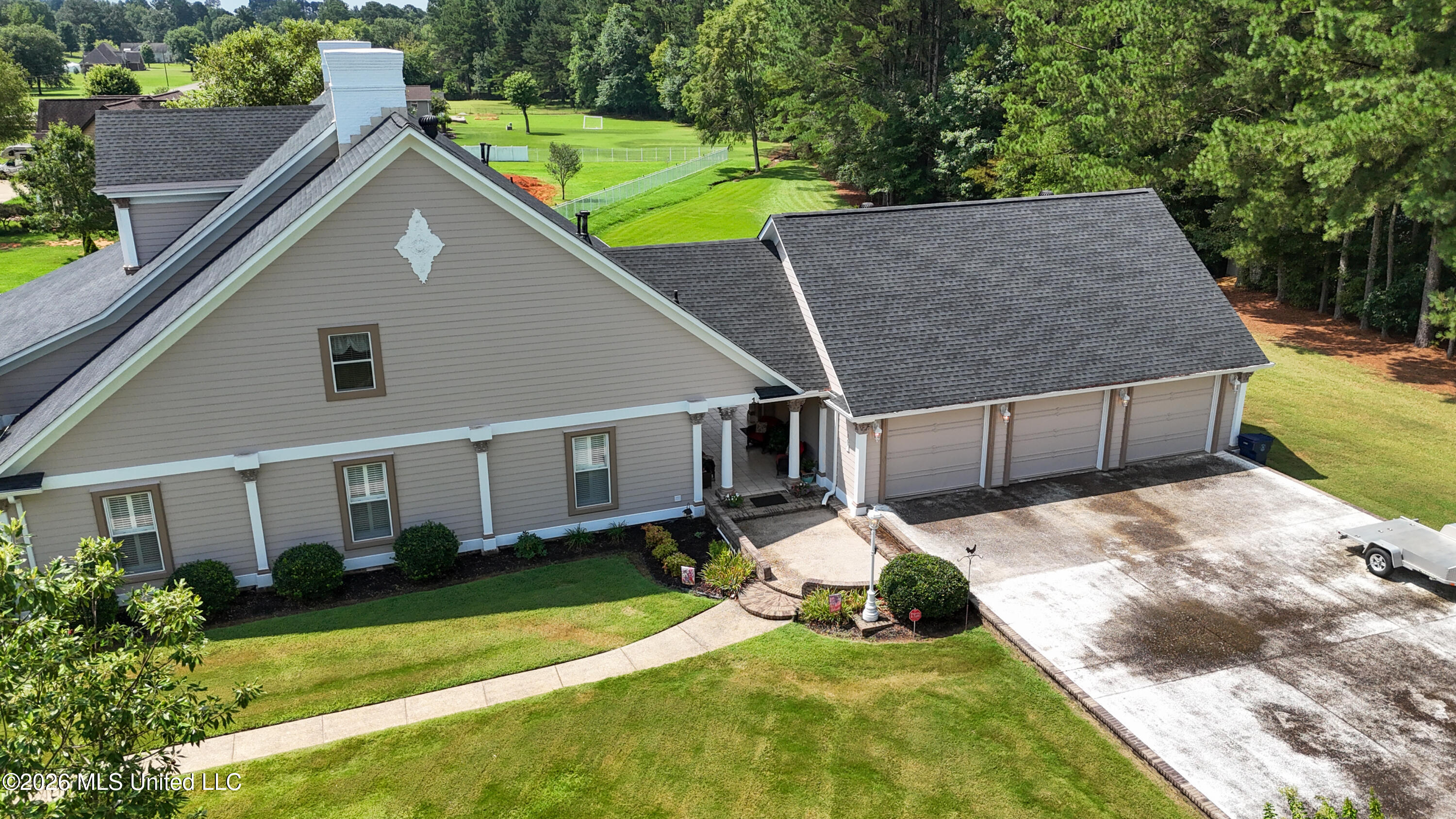 1203 Pine Lake Drive Property Photo 4