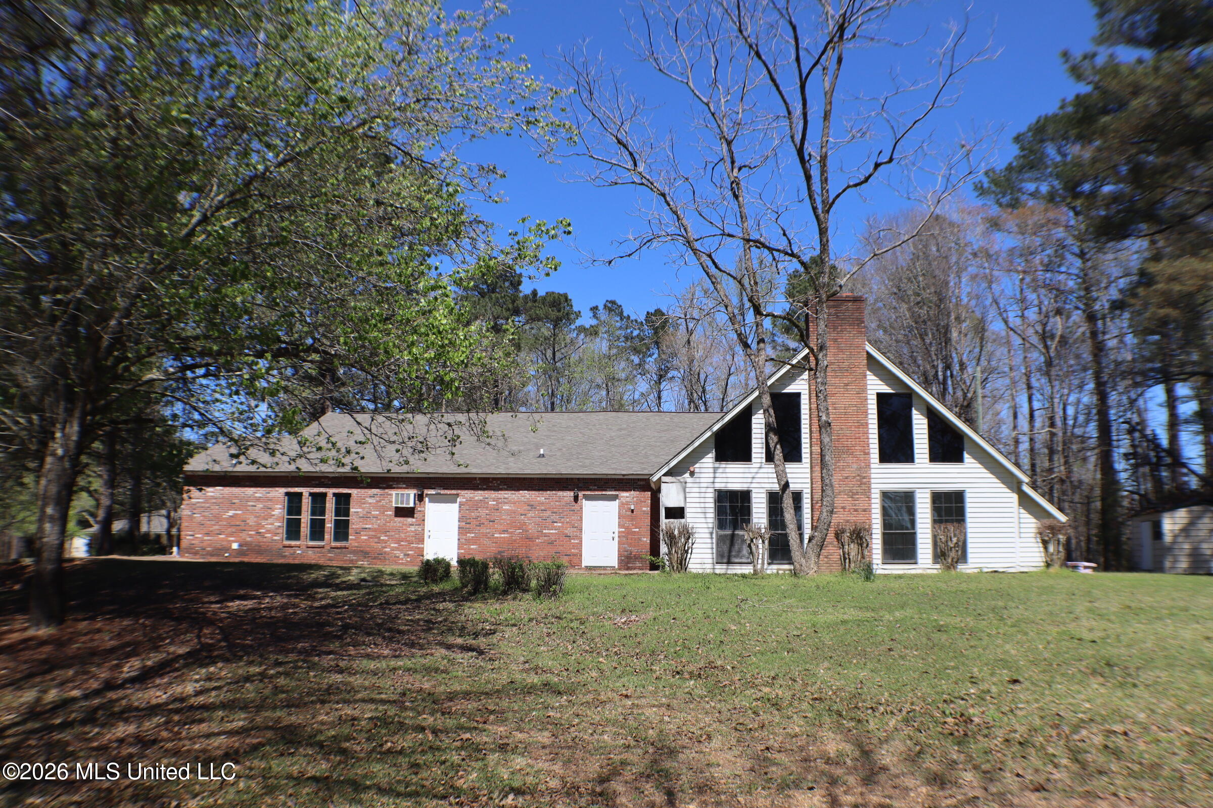 219 Bass Road Property Photo 5