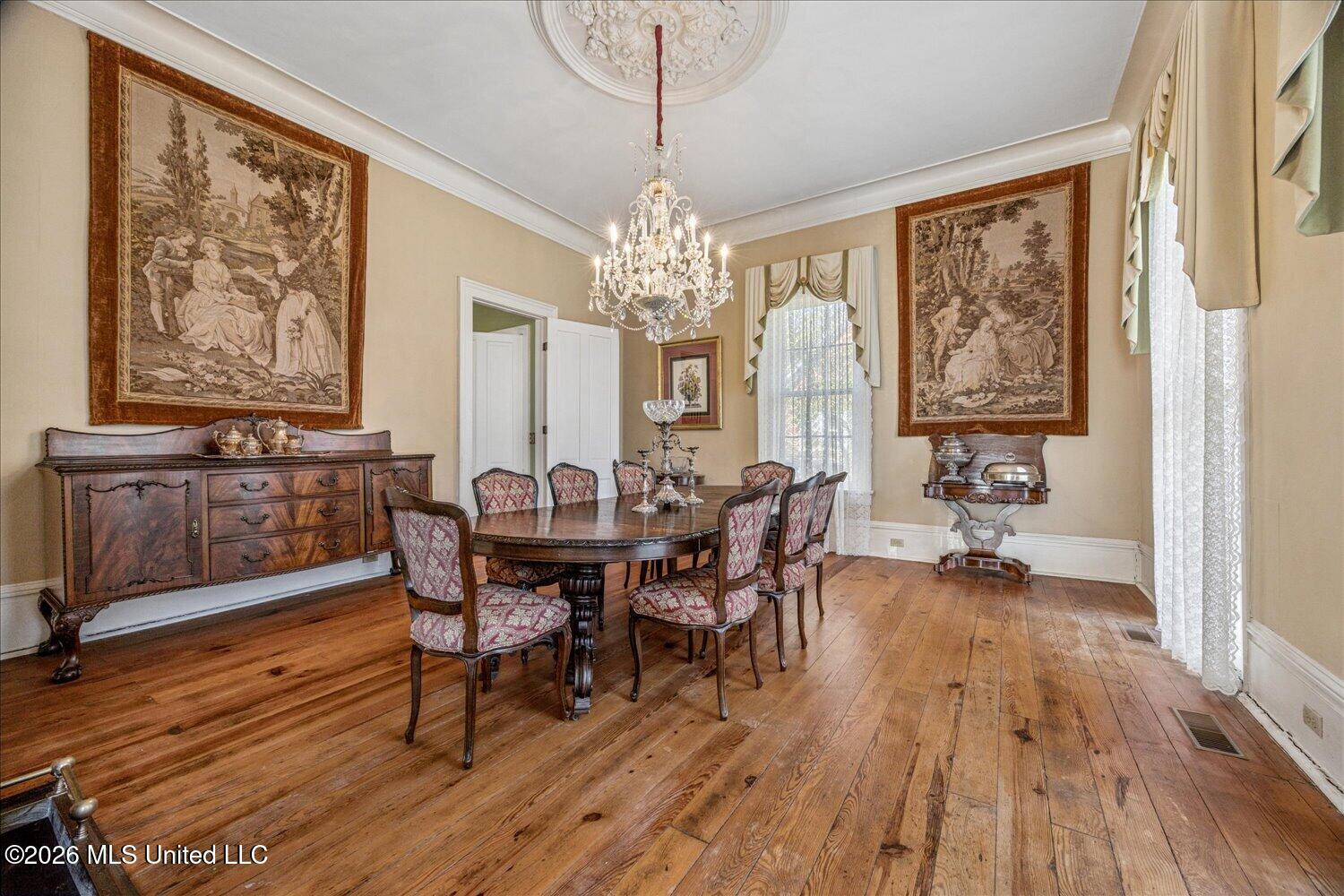 140 N Maury Street Property Photo 8
