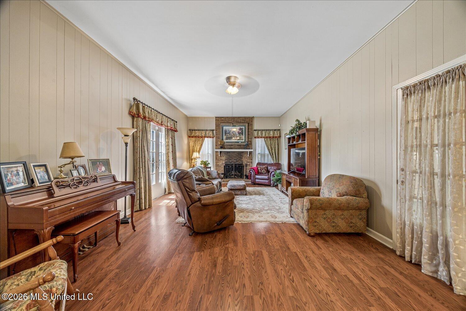 140 N Maury Street Property Photo 12