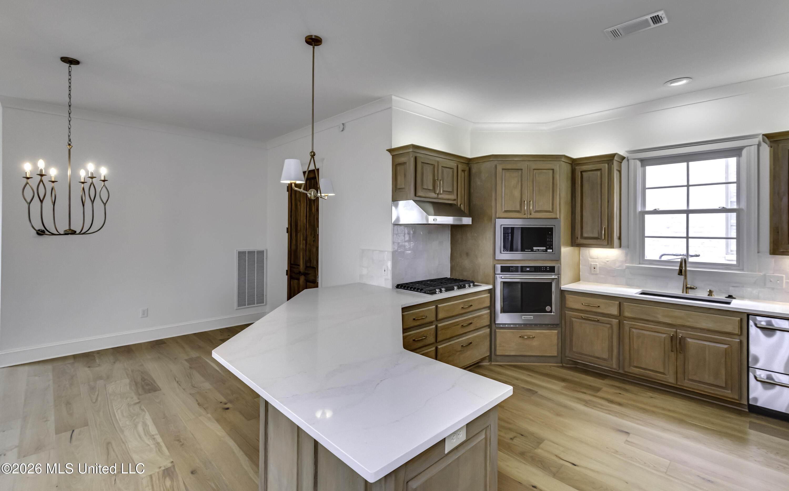 1418 Windrose Drive Property Photo 10