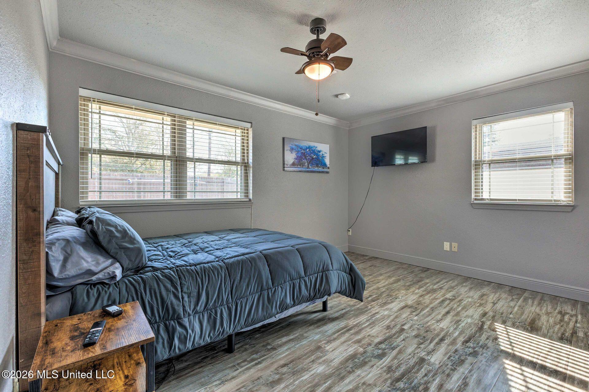 12424 Crestwood Drive Property Photo 20