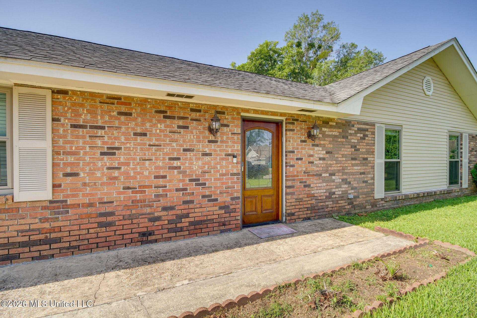 12424 Crestwood Drive Property Photo 28