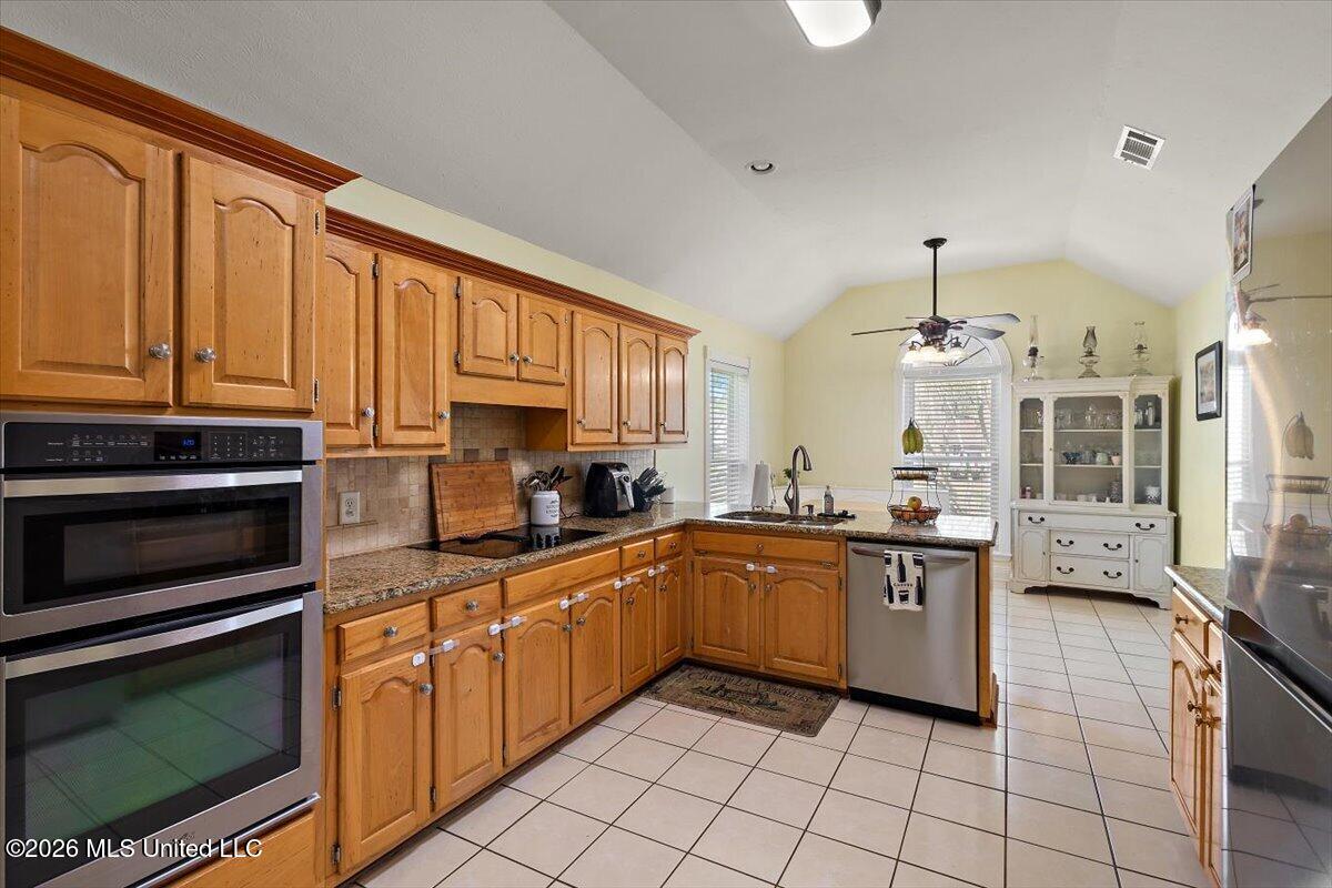 314 Avalon Way Property Photo 19
