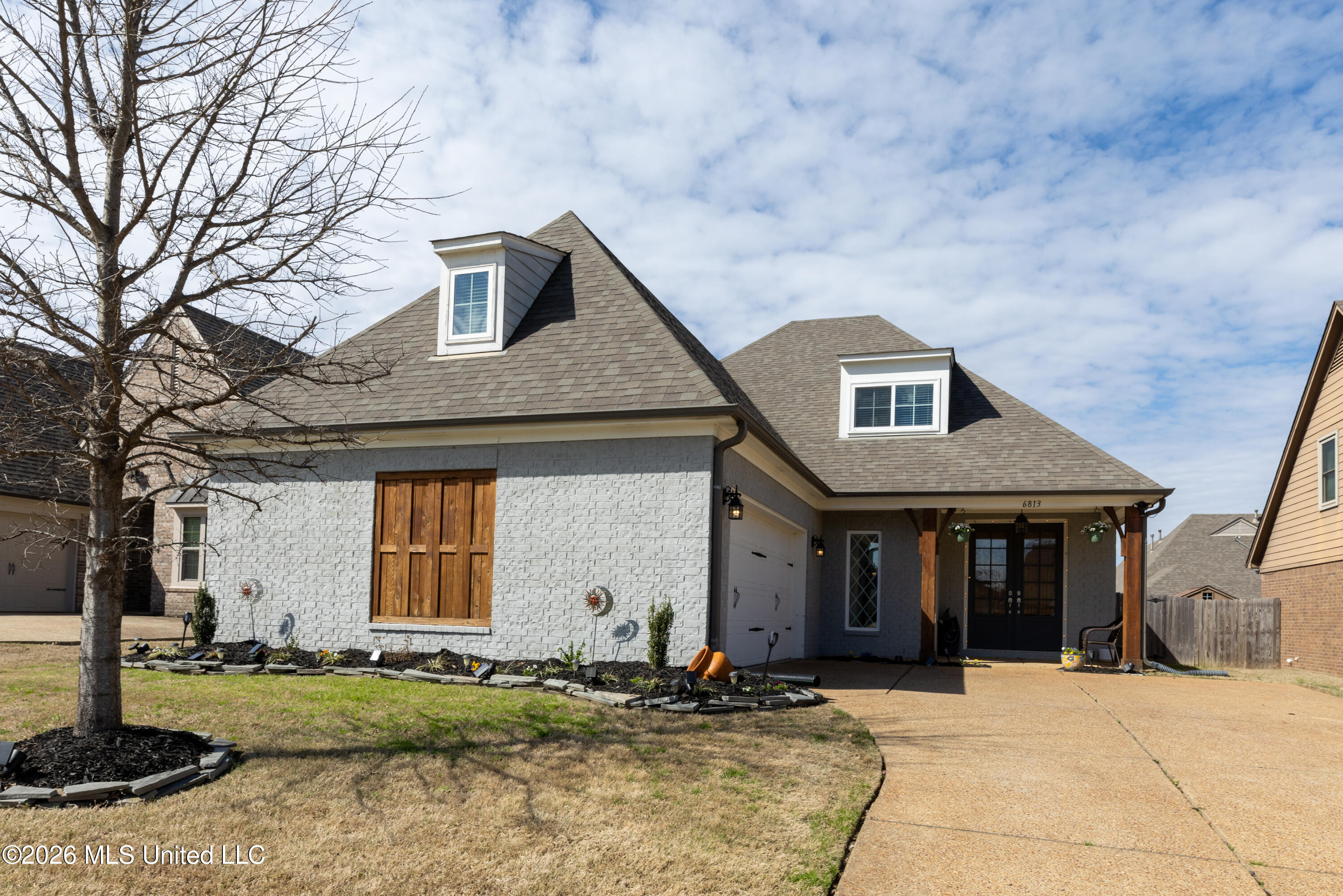 6813 Mourning Dove Lane Property Photo 1