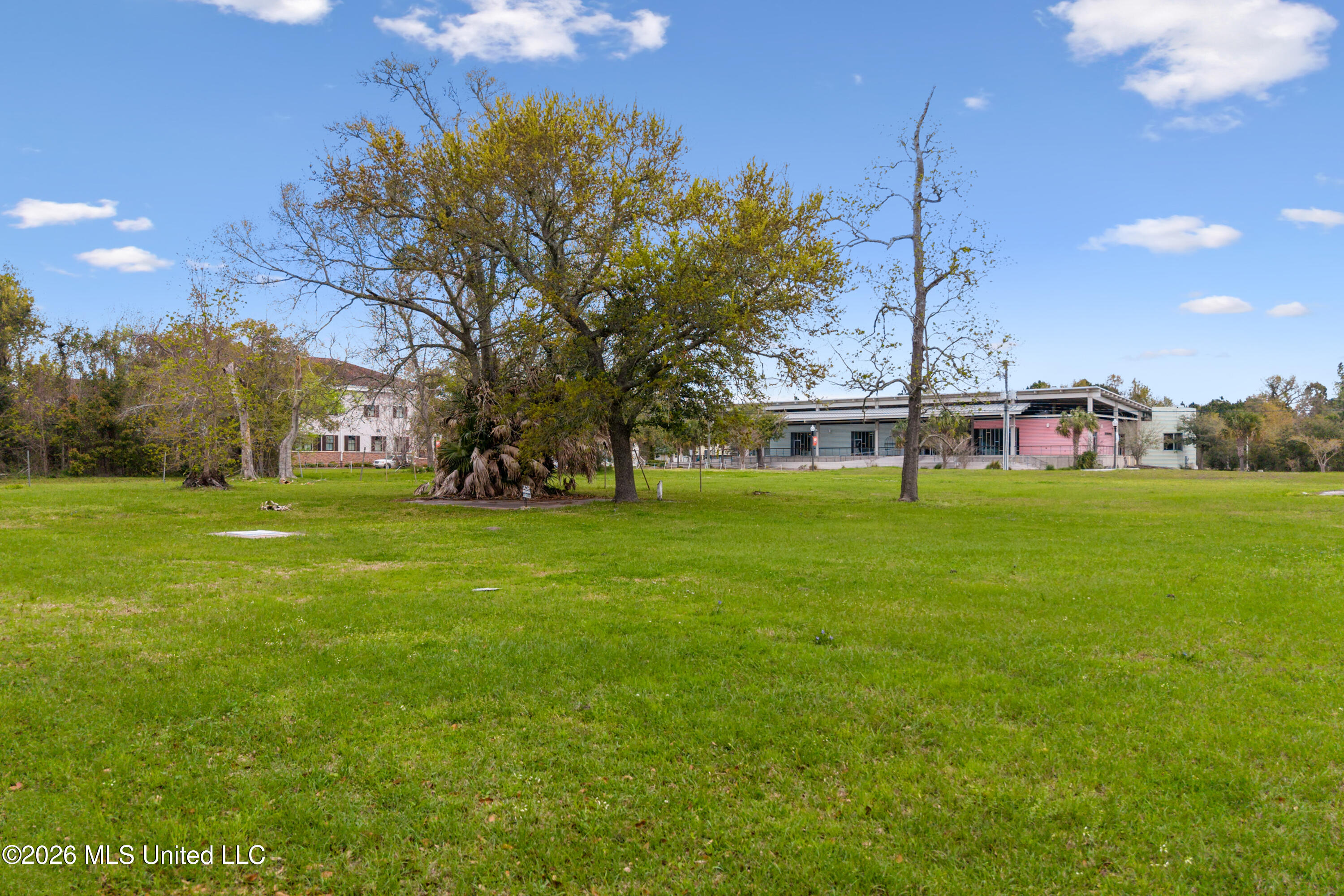 206 St Joseph Street Property Photo 2