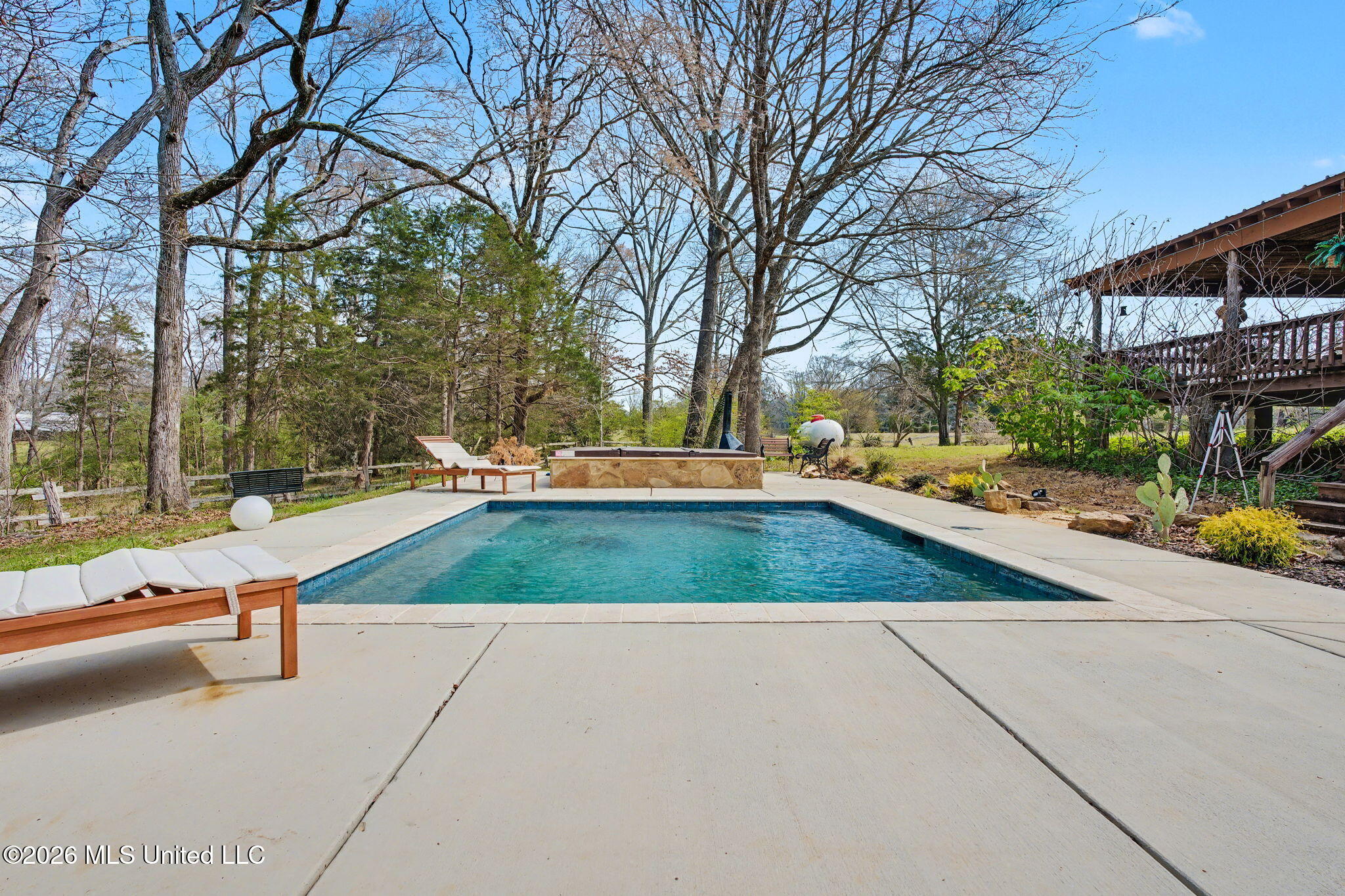 392 Sycamore Road Property Photo 32