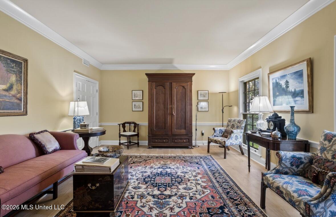 101 Olympia Fields Property Photo 3