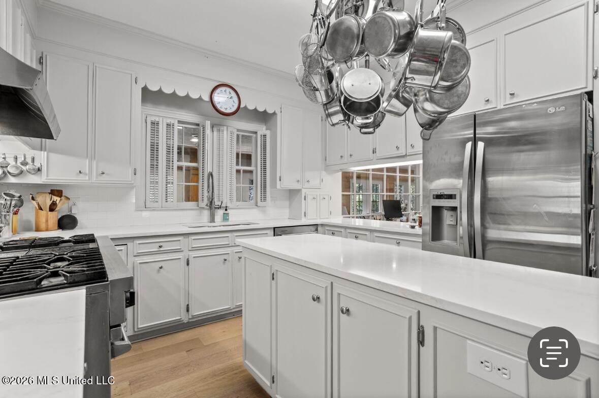 101 Olympia Fields Property Photo 8