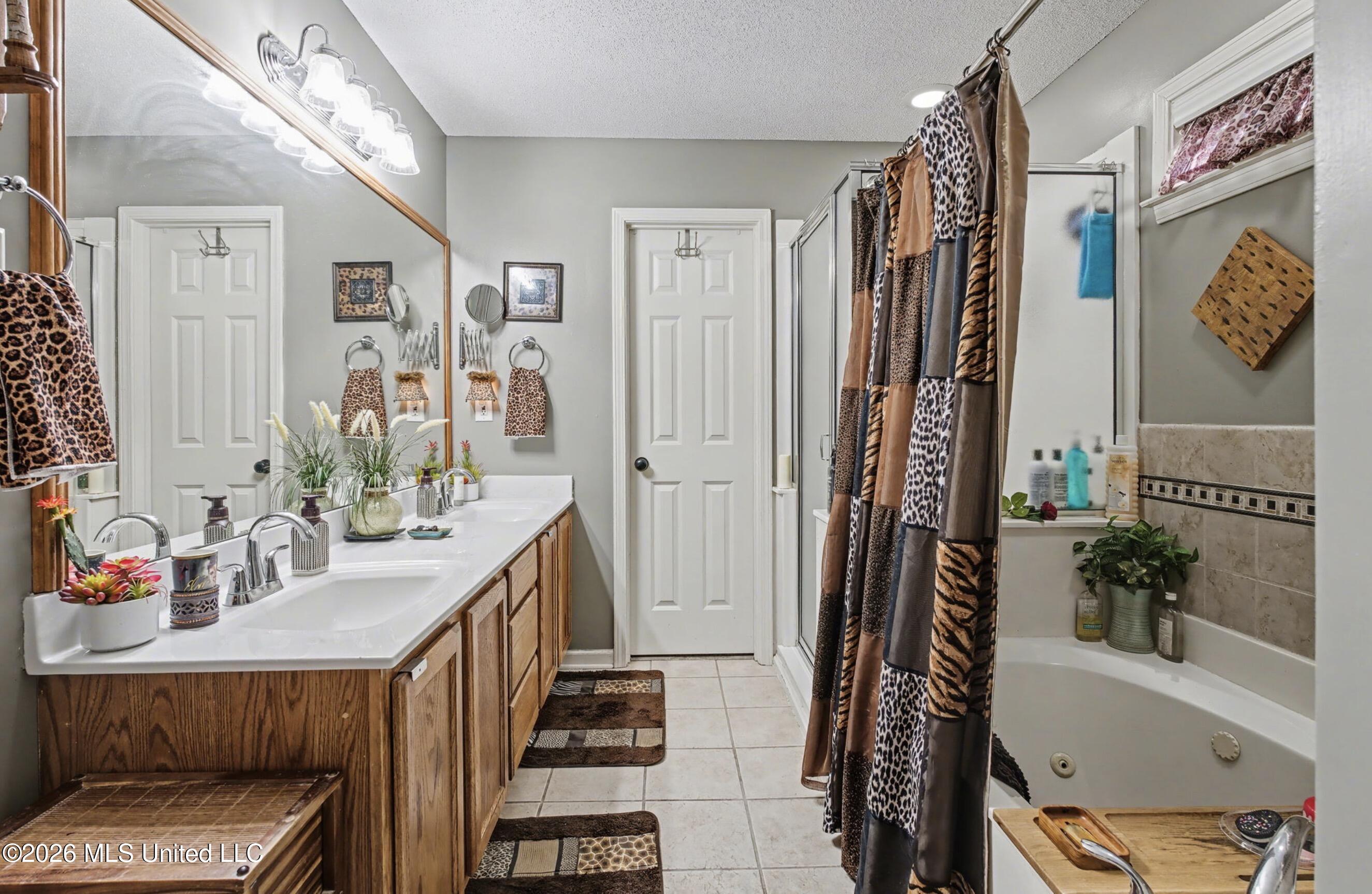 7741 Meadow Ridge Lane Property Photo 14
