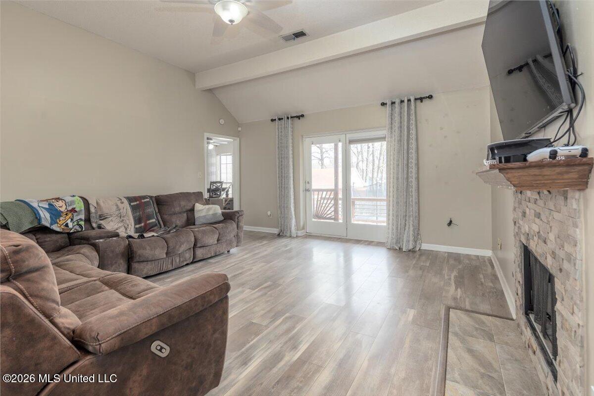 9868 Sequoia Lane Property Photo 3