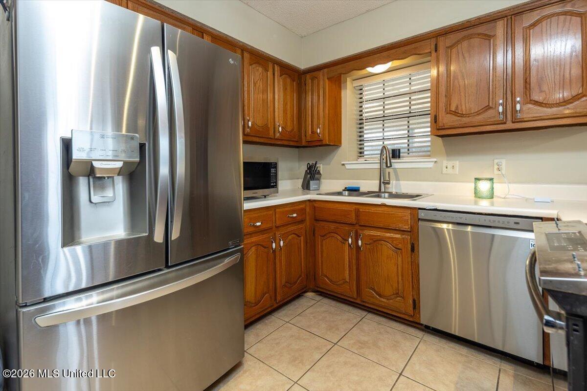 9868 Sequoia Lane Property Photo 8