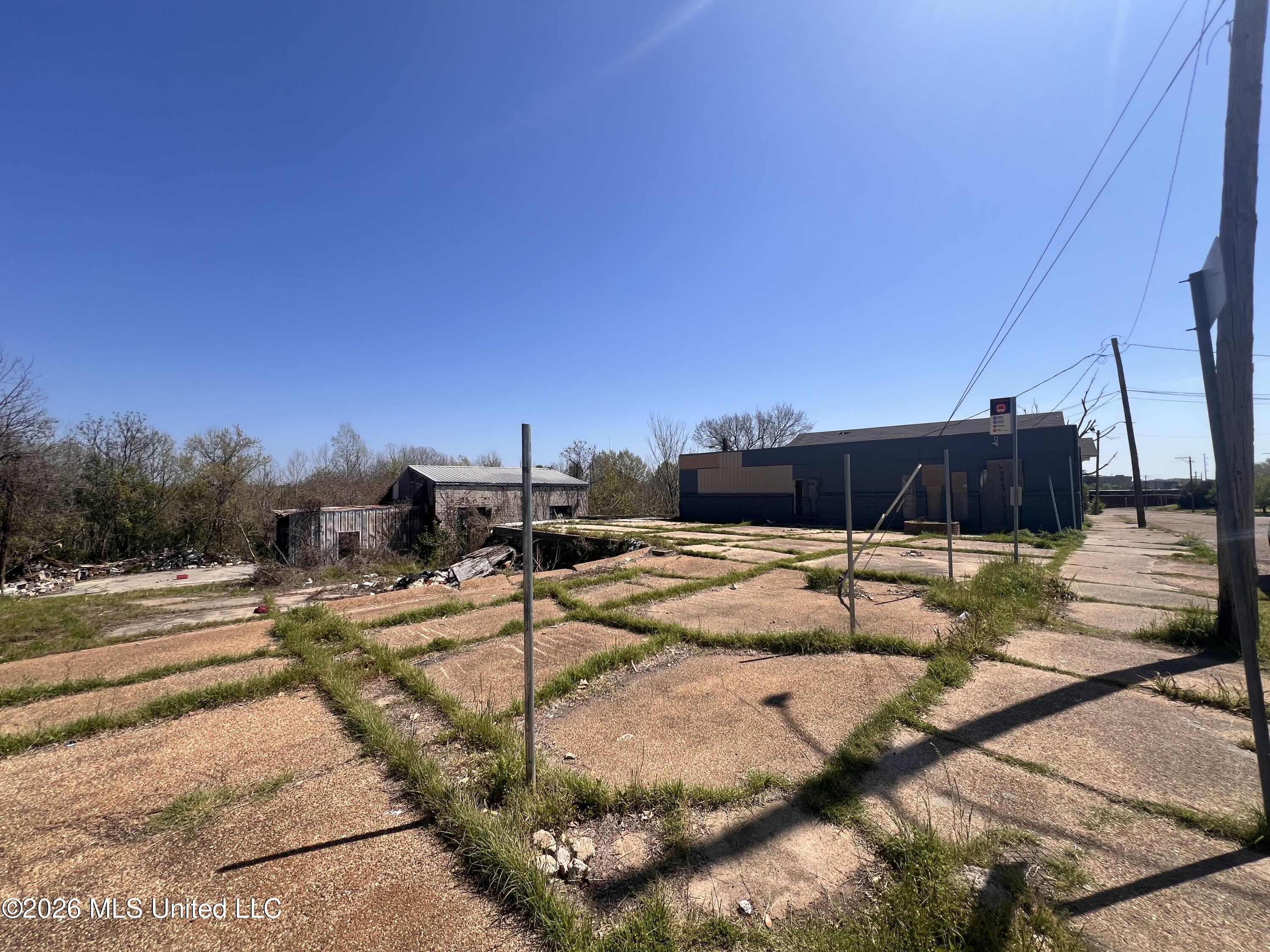 750 W Amite Street Property Photo 9