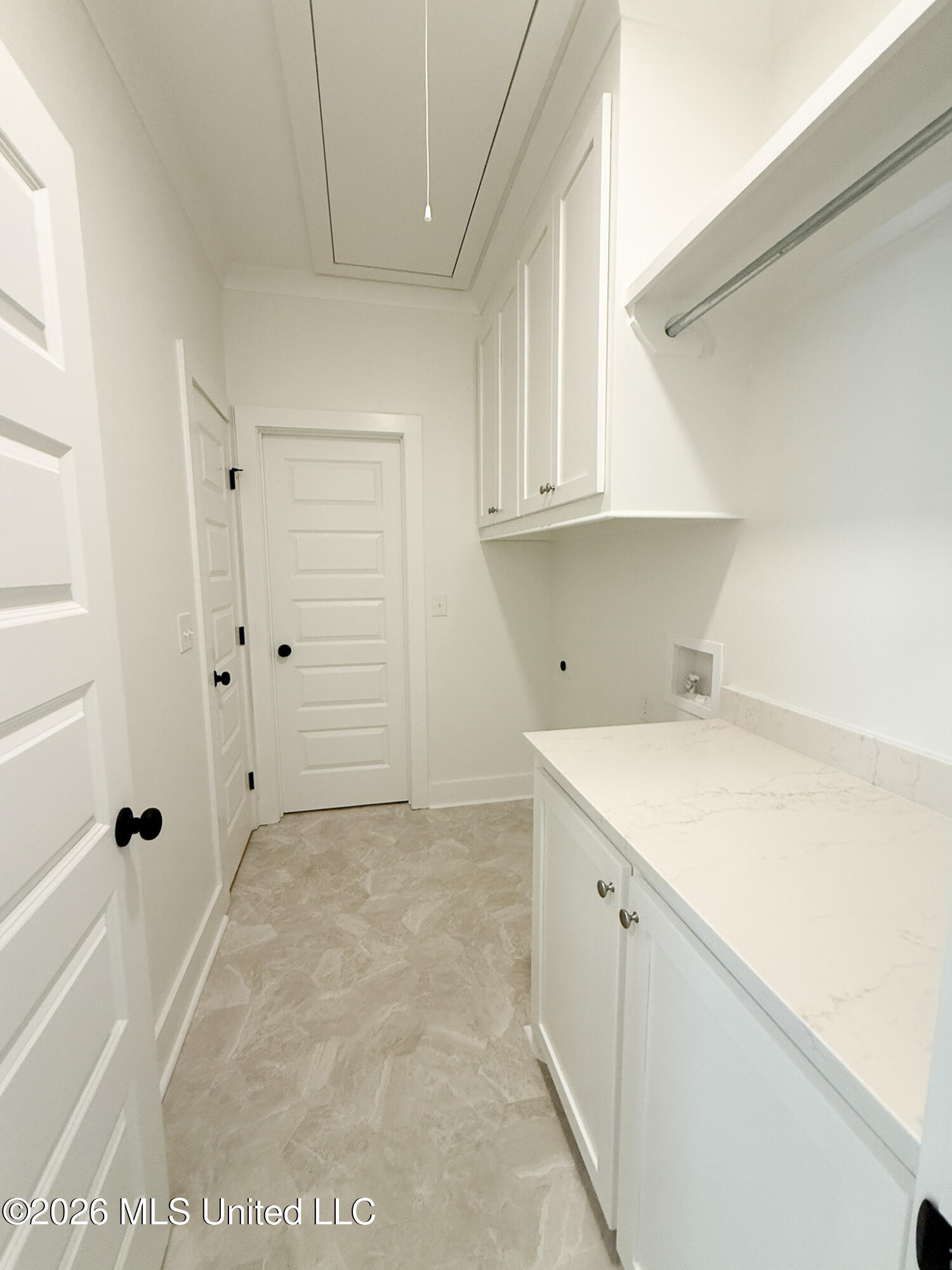 348 Oakville Circle Property Photo 10