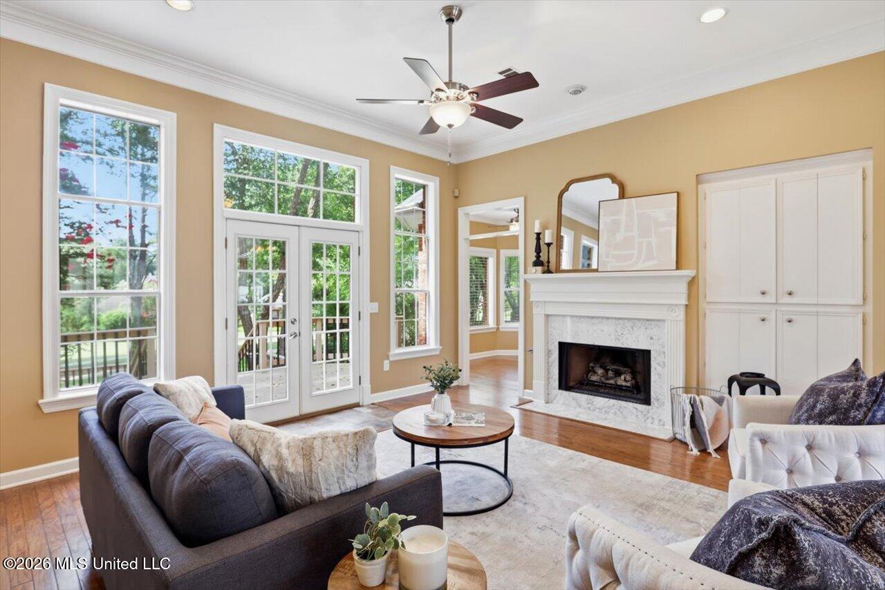 827 Annandale Road Property Photo 12