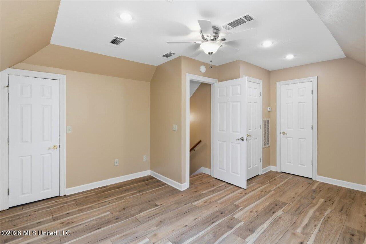 827 Annandale Road Property Photo 34
