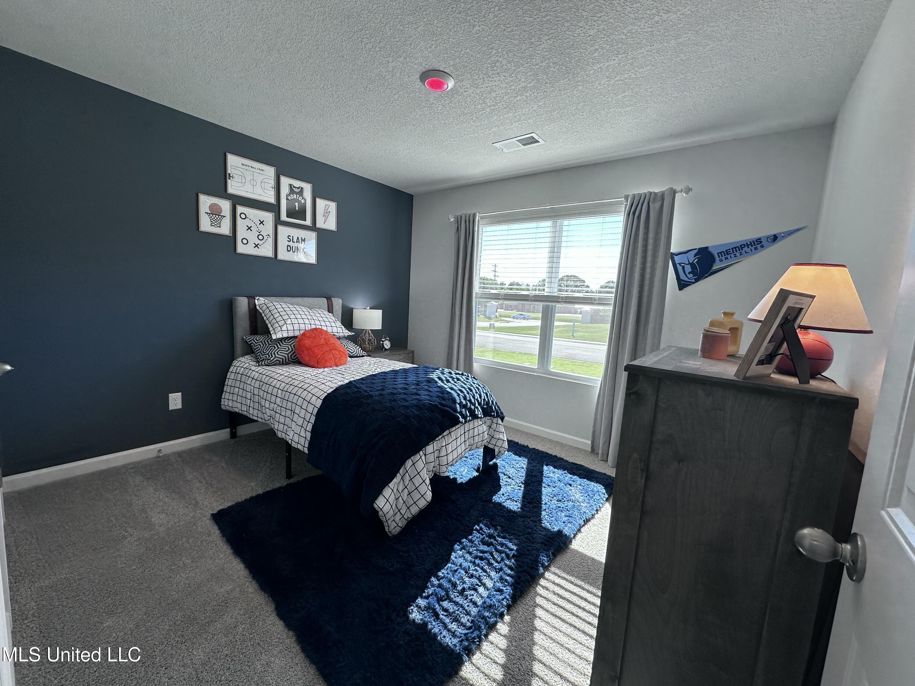 60 S Thorn Tree Street Property Photo 6