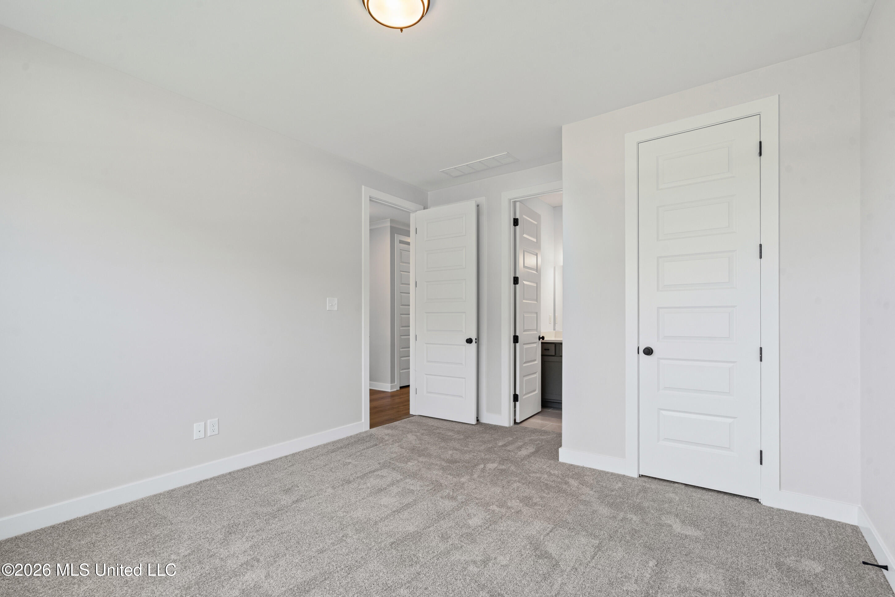 3040 Highground Drive Property Photo 4