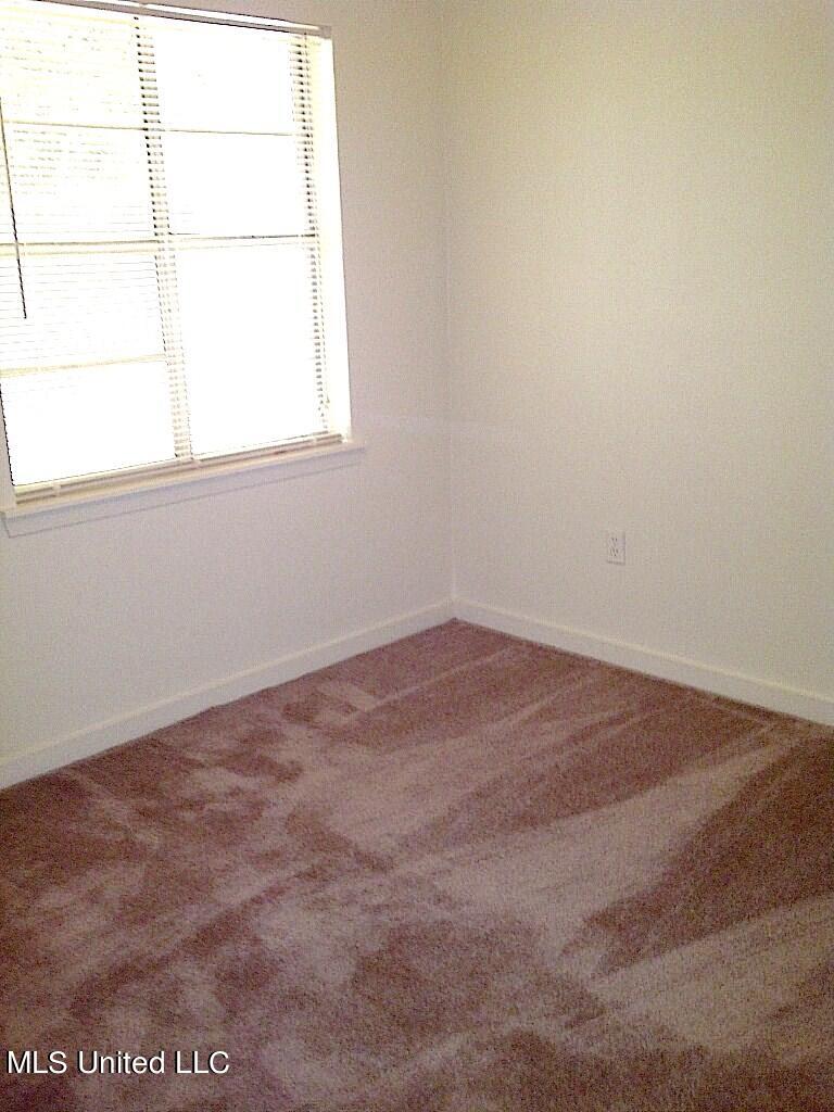 836 Riverview Drive Property Photo 9