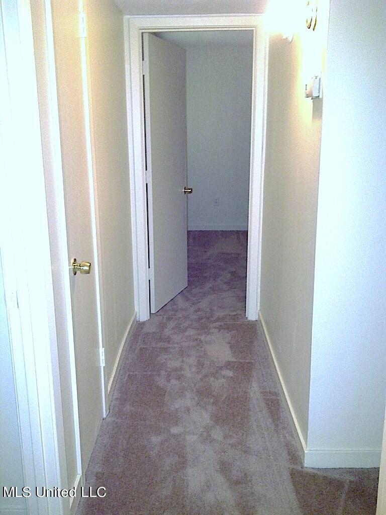 836 Riverview Drive Property Photo 6