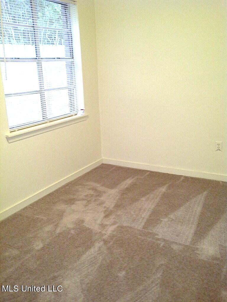 836 Riverview Drive Property Photo 7