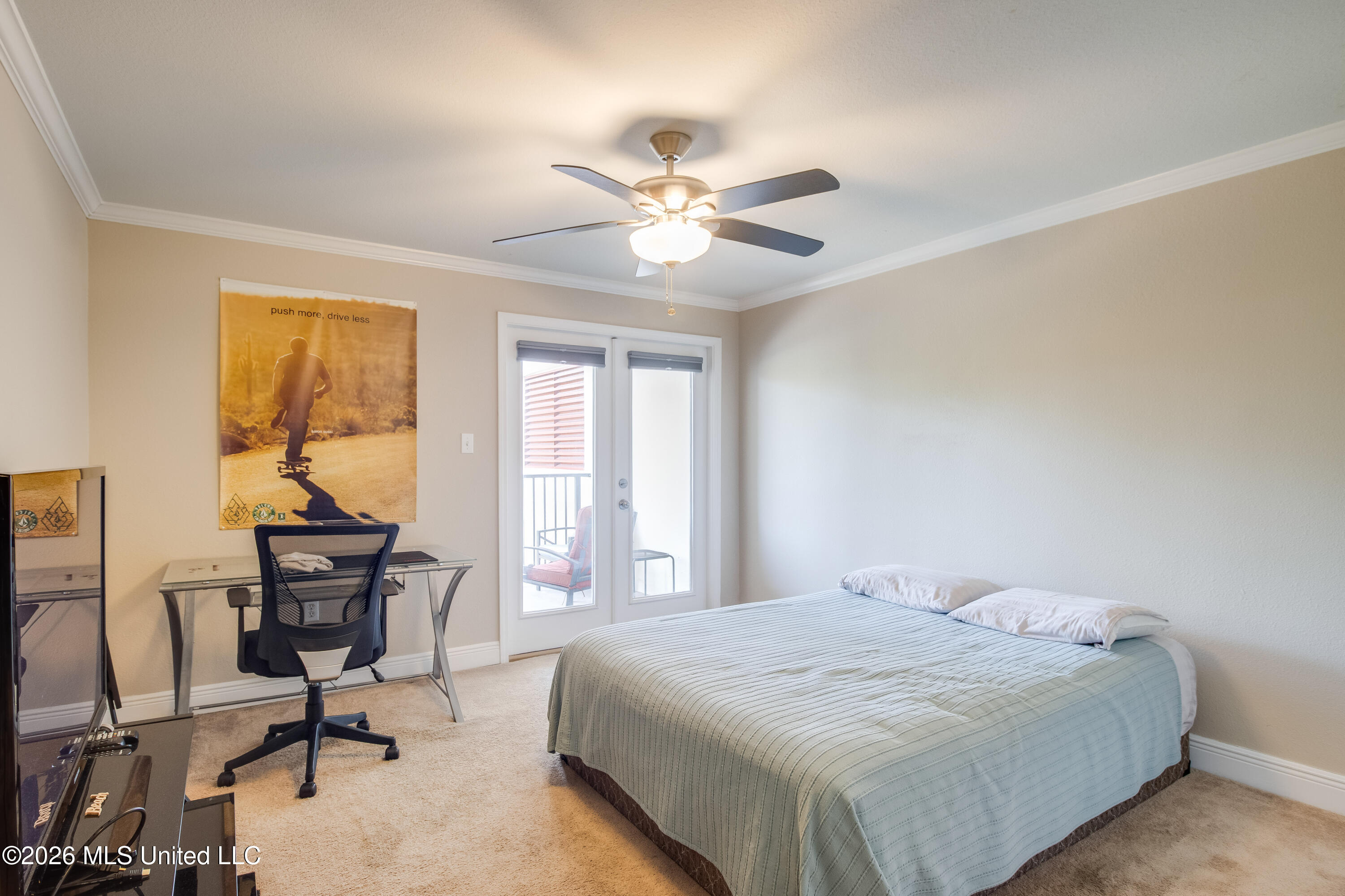 2046 Beach Boulevard Property Photo 20