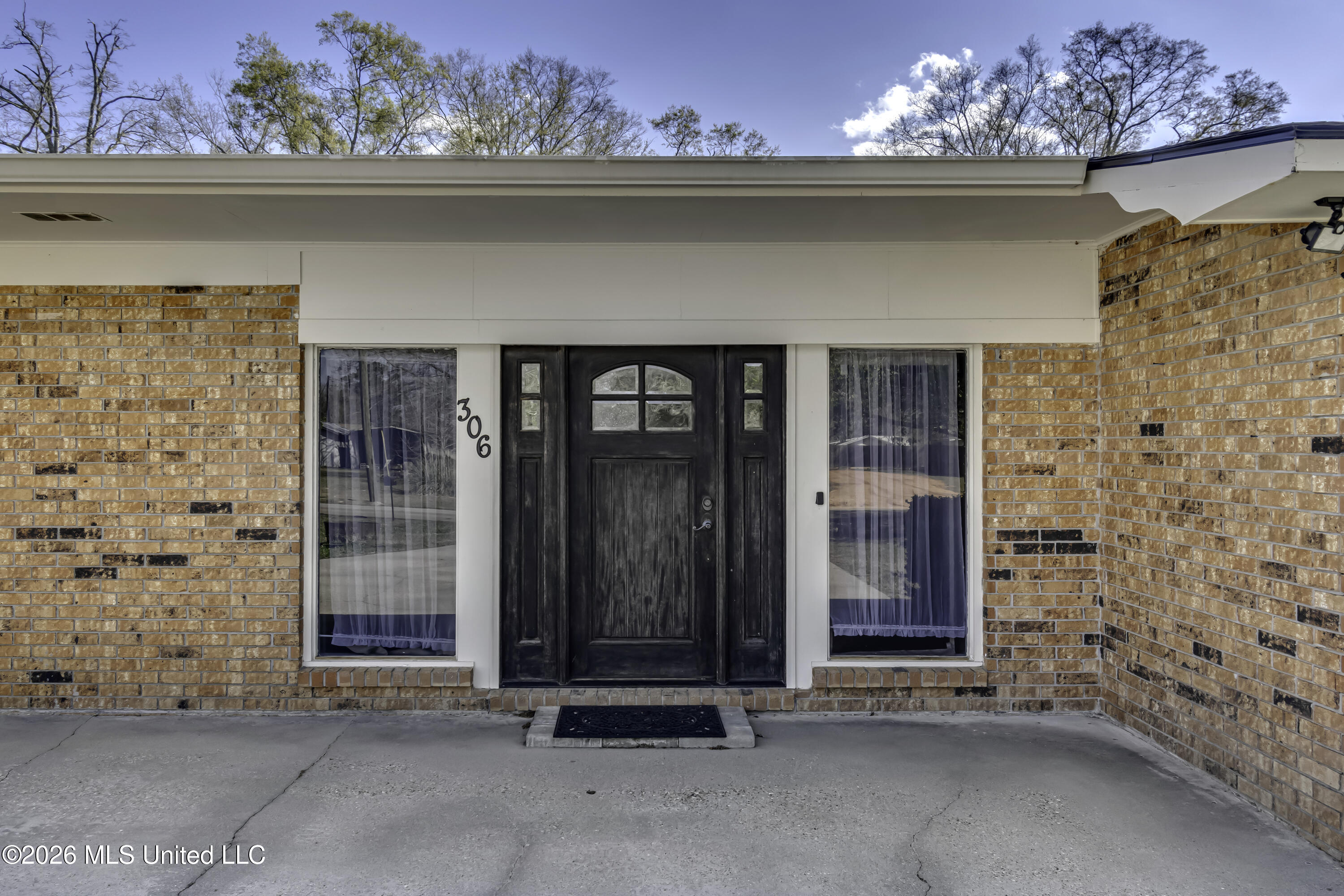 306 Hancock Drive Property Photo 5