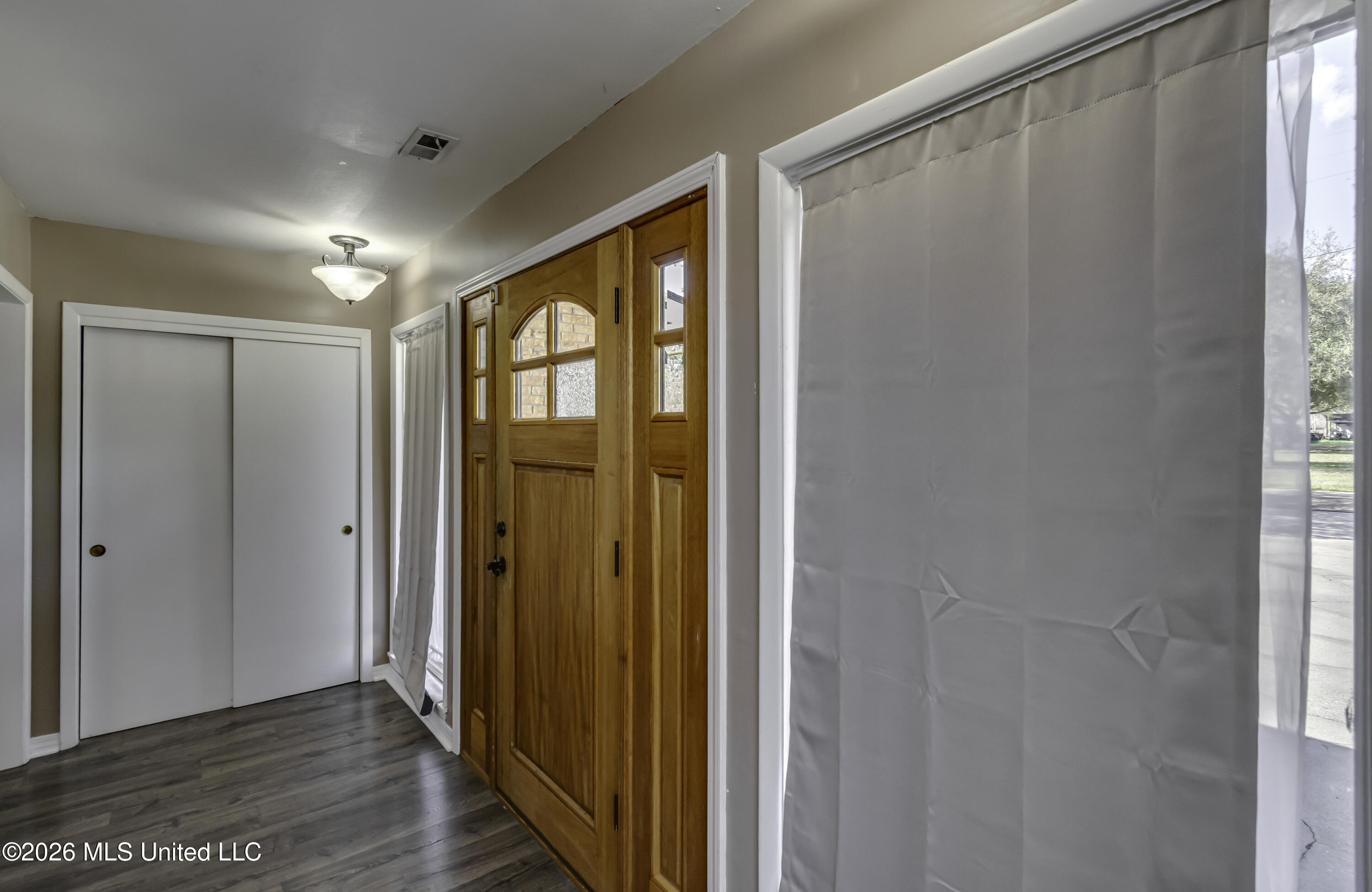 306 Hancock Drive Property Photo 6