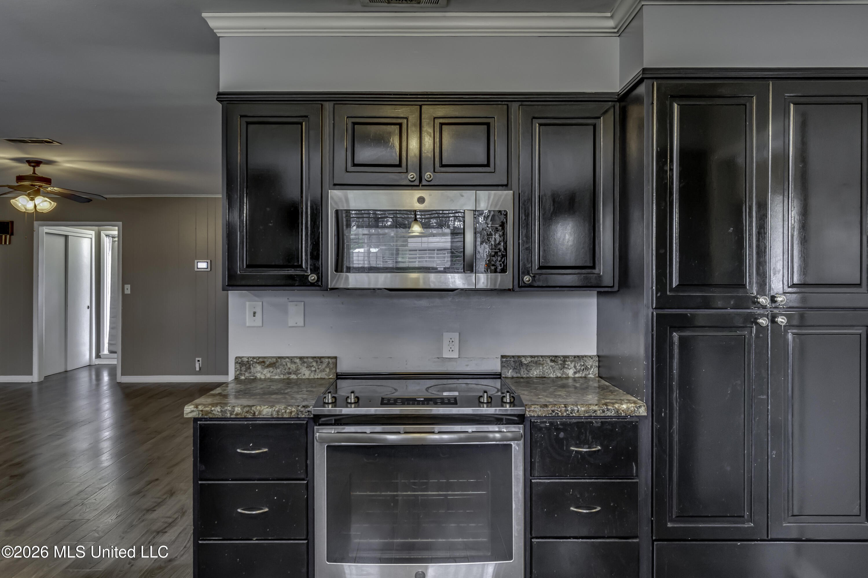306 Hancock Drive Property Photo 18