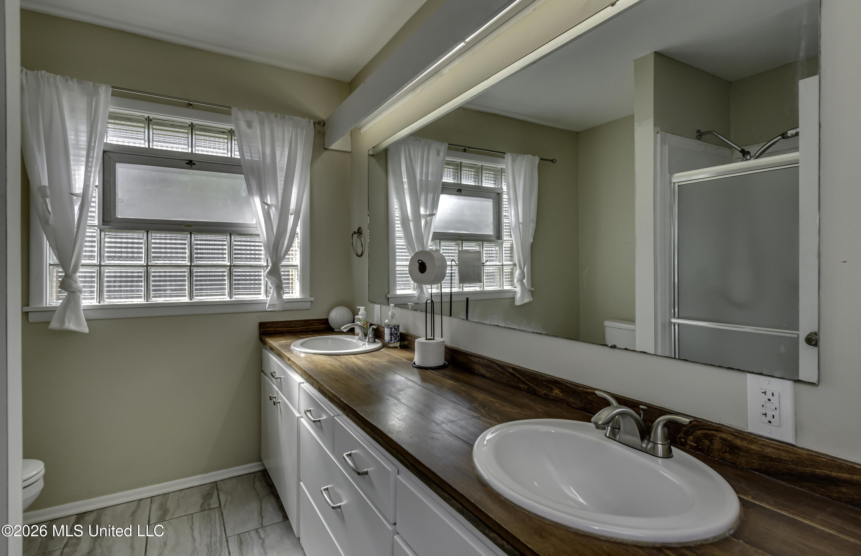 306 Hancock Drive Property Photo 36
