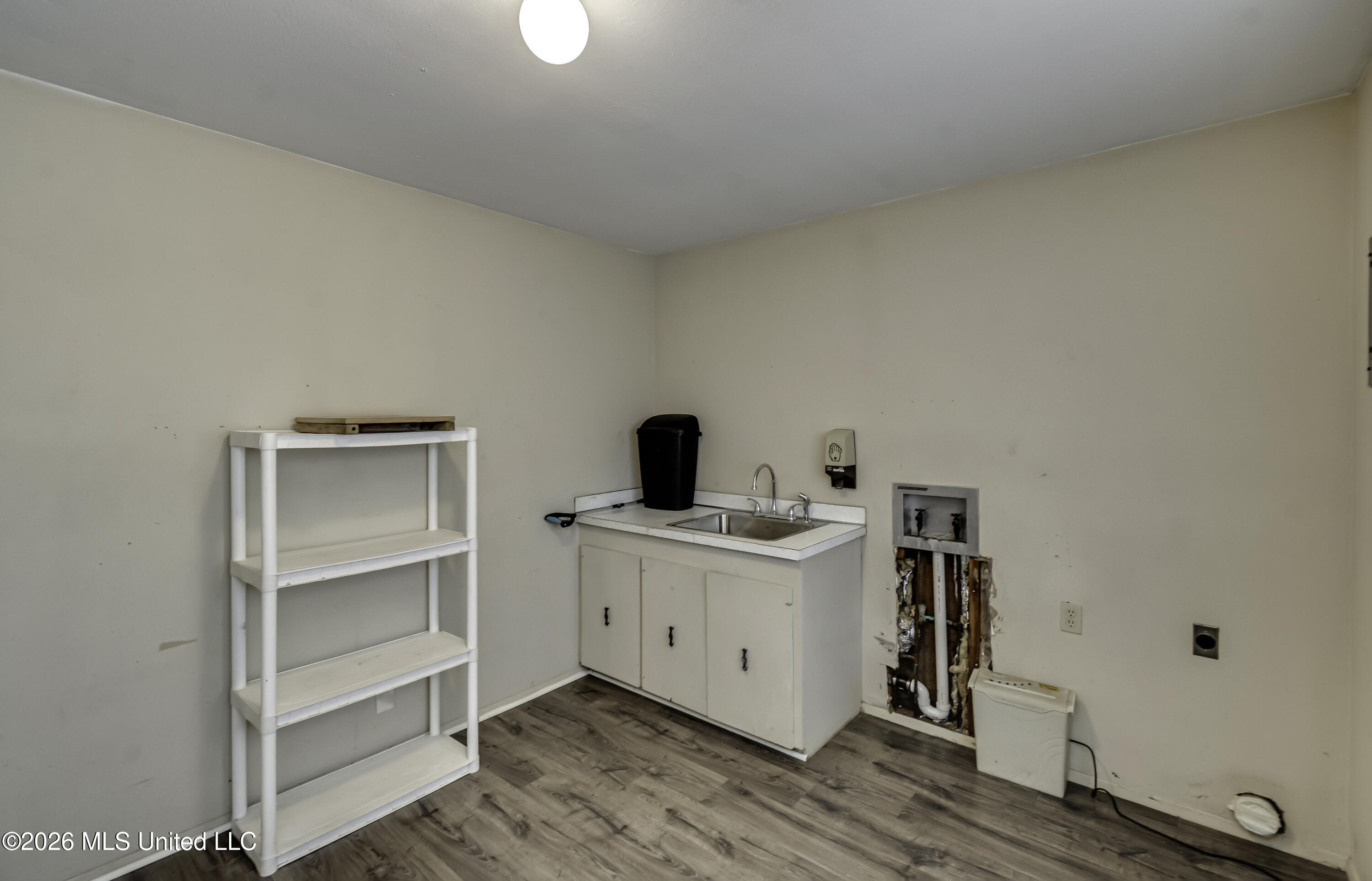 306 Hancock Drive Property Photo 45