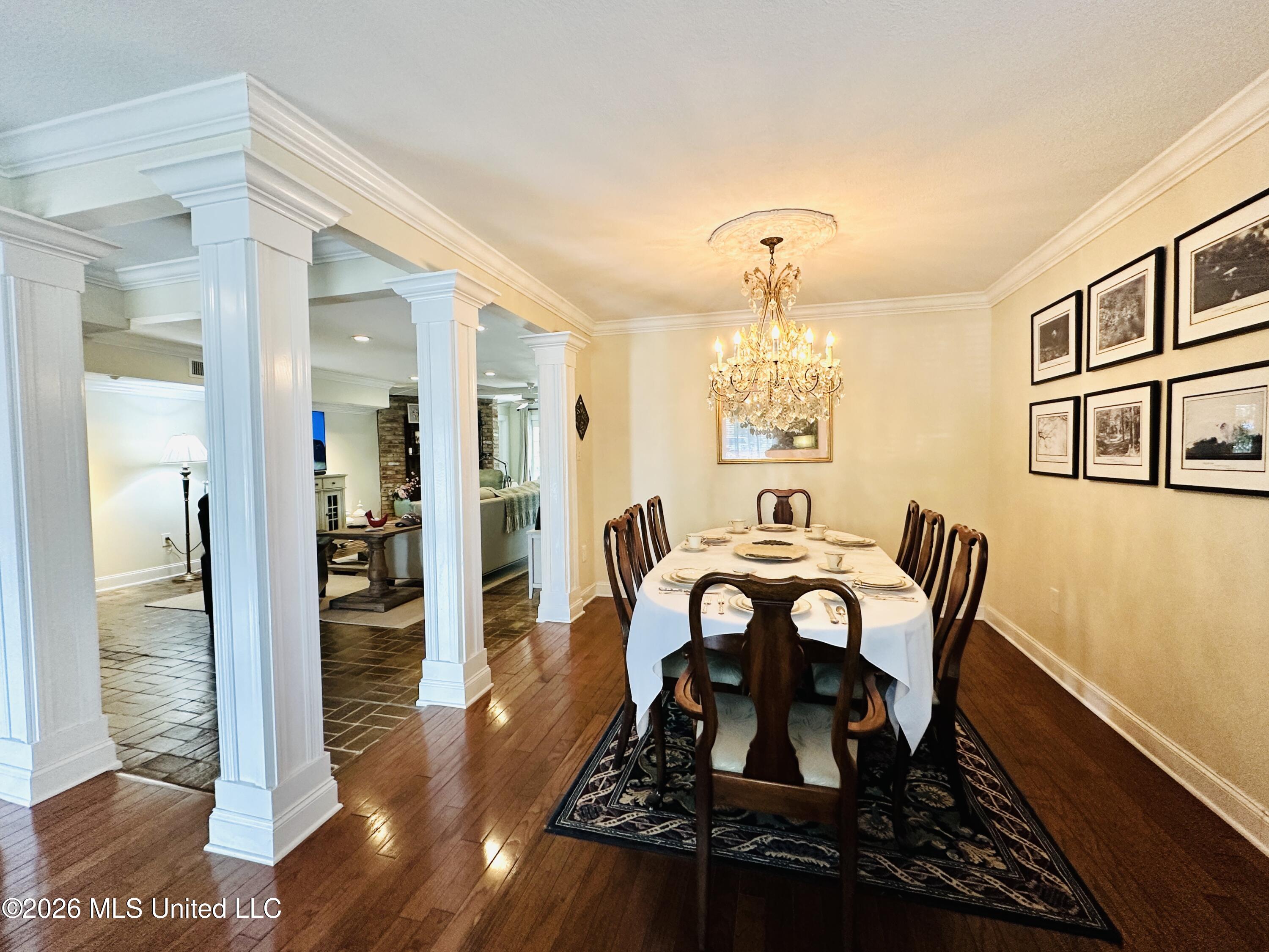 807 Del Sud Drive Property Photo 14