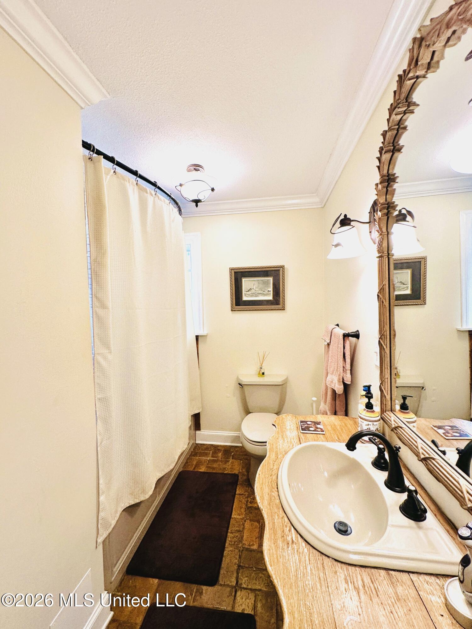 807 Del Sud Drive Property Photo 34