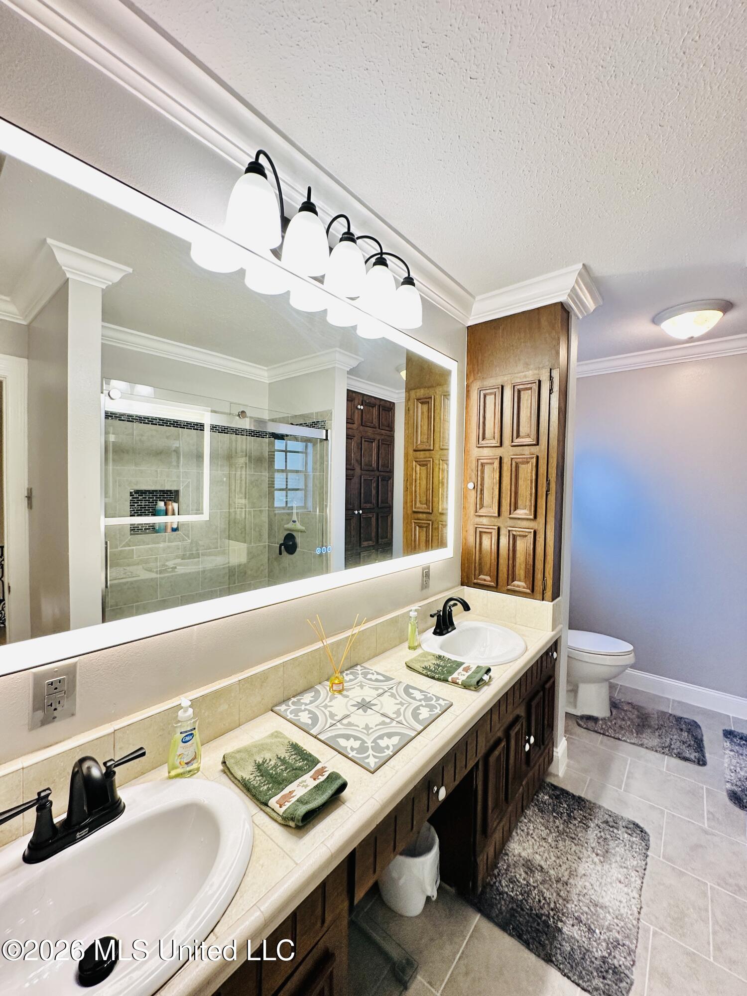807 Del Sud Drive Property Photo 41
