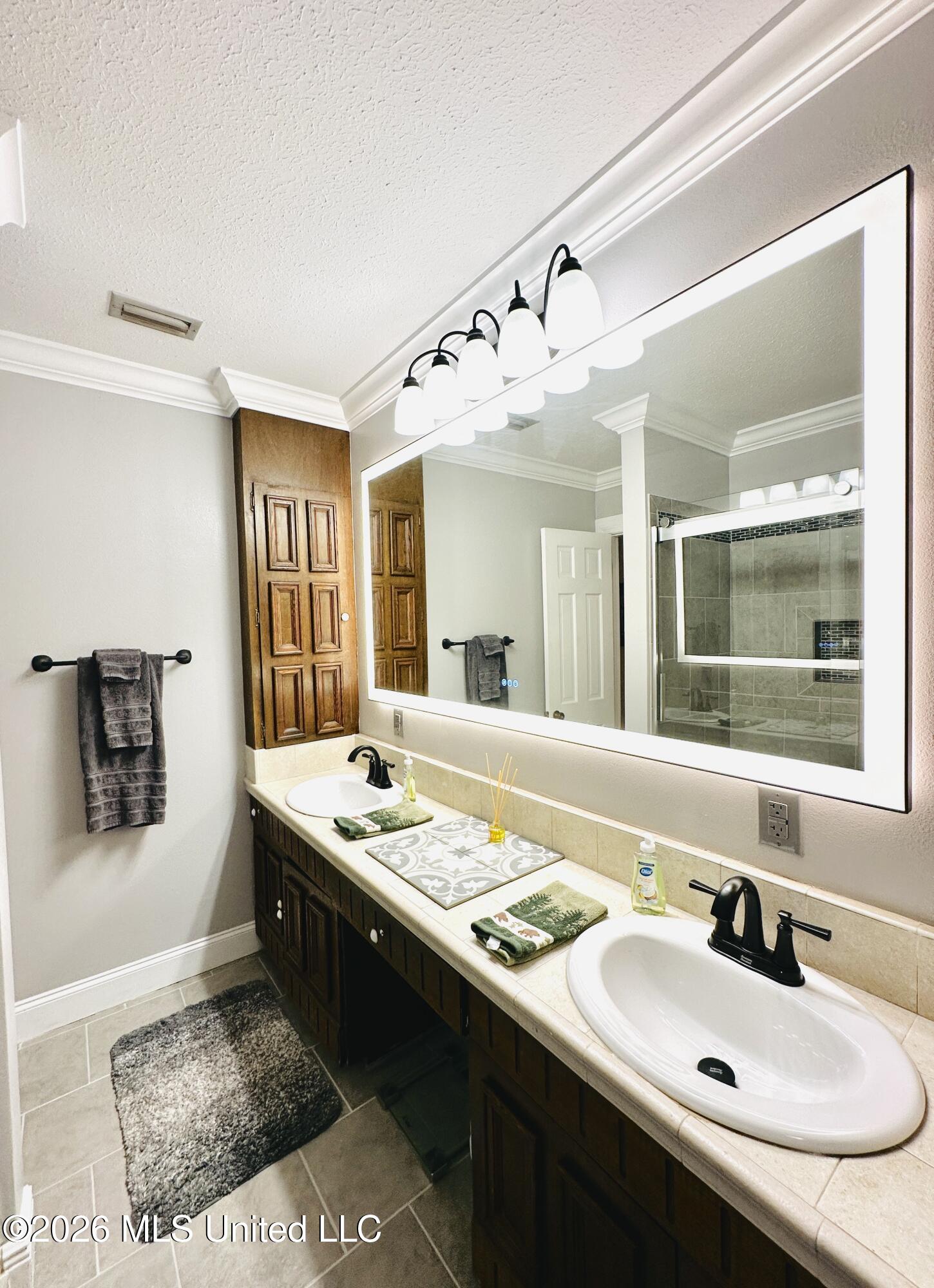 807 Del Sud Drive Property Photo 42