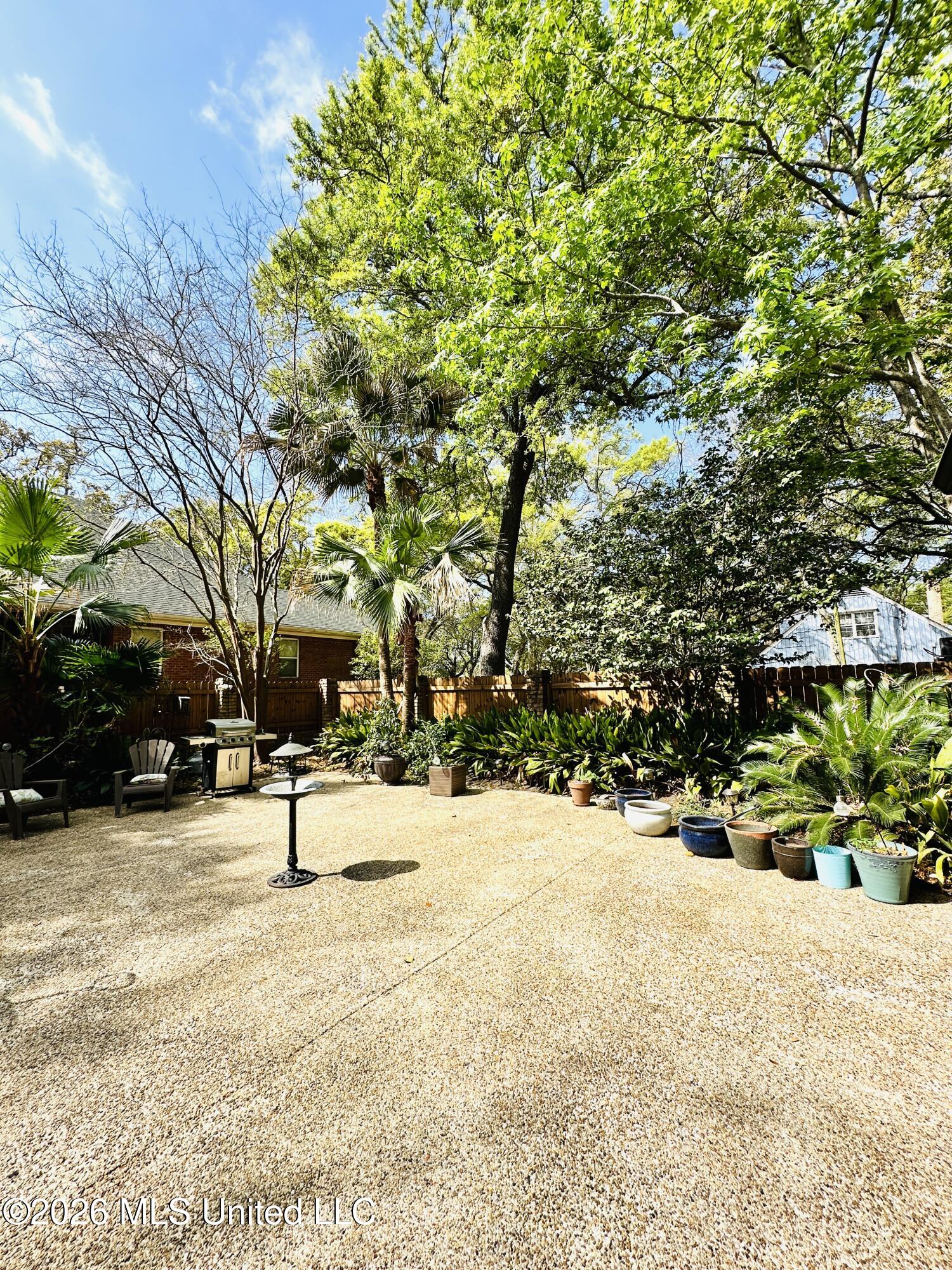 807 Del Sud Drive Property Photo 46