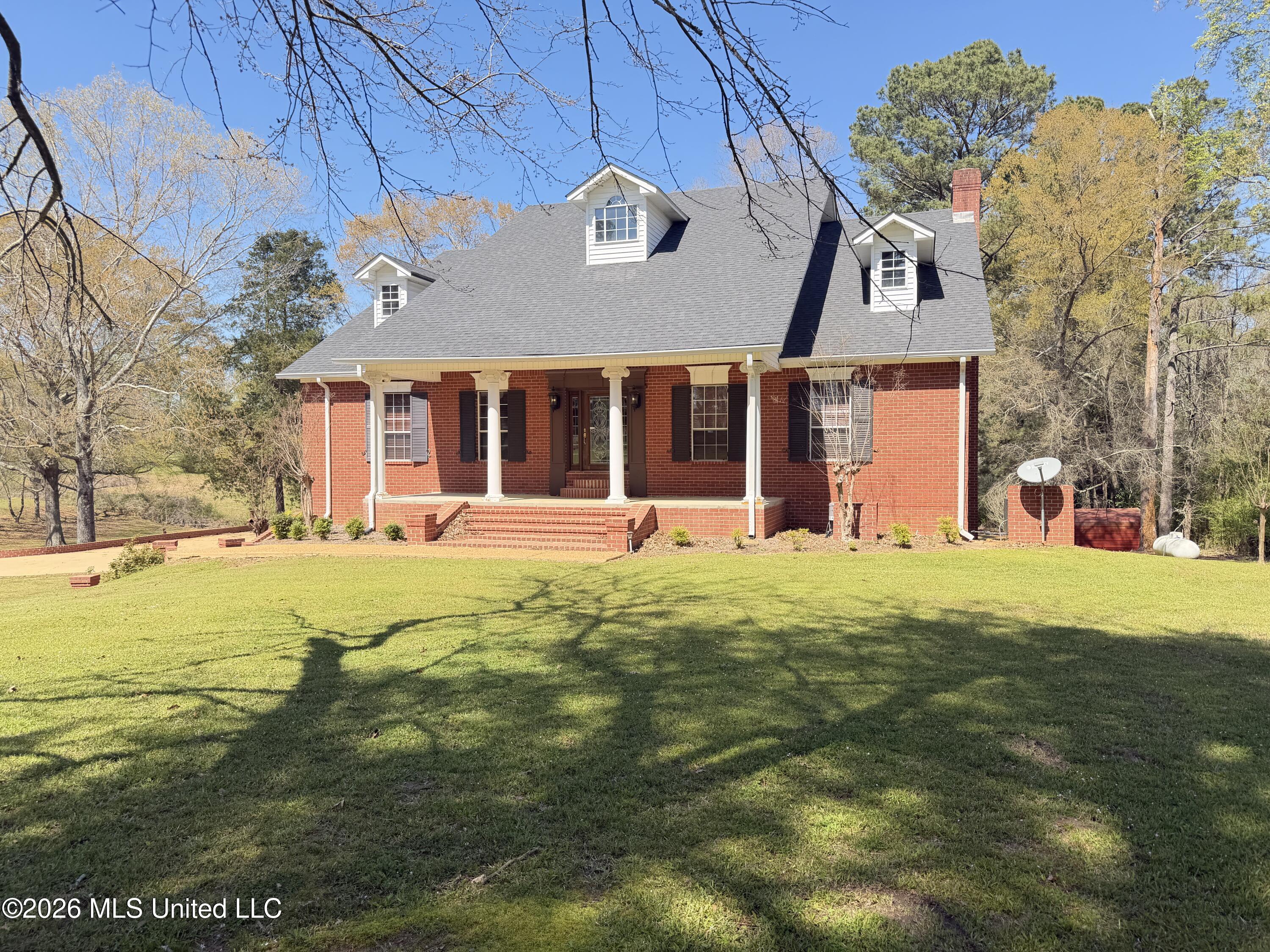 3253 Highway 488 Property Photo 1